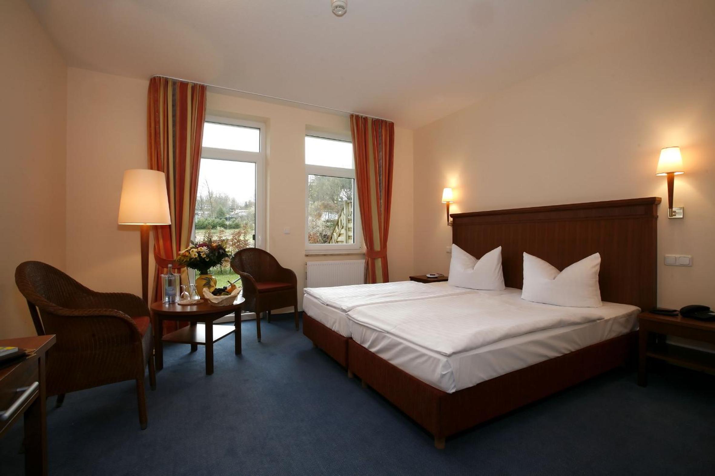 Large Double Room photo 1