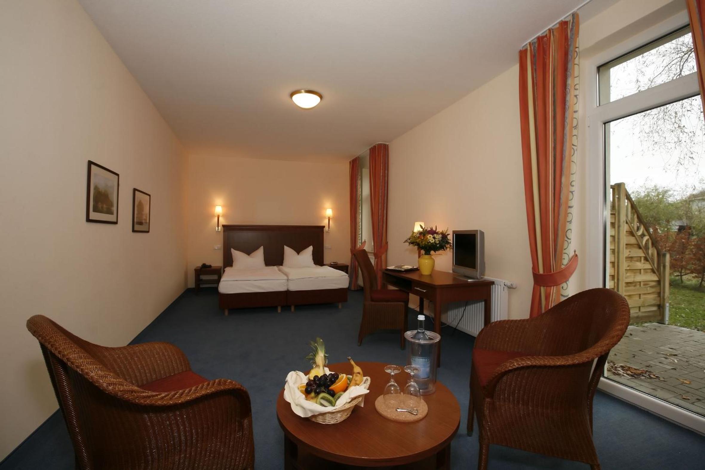 Large Double Room photo 3