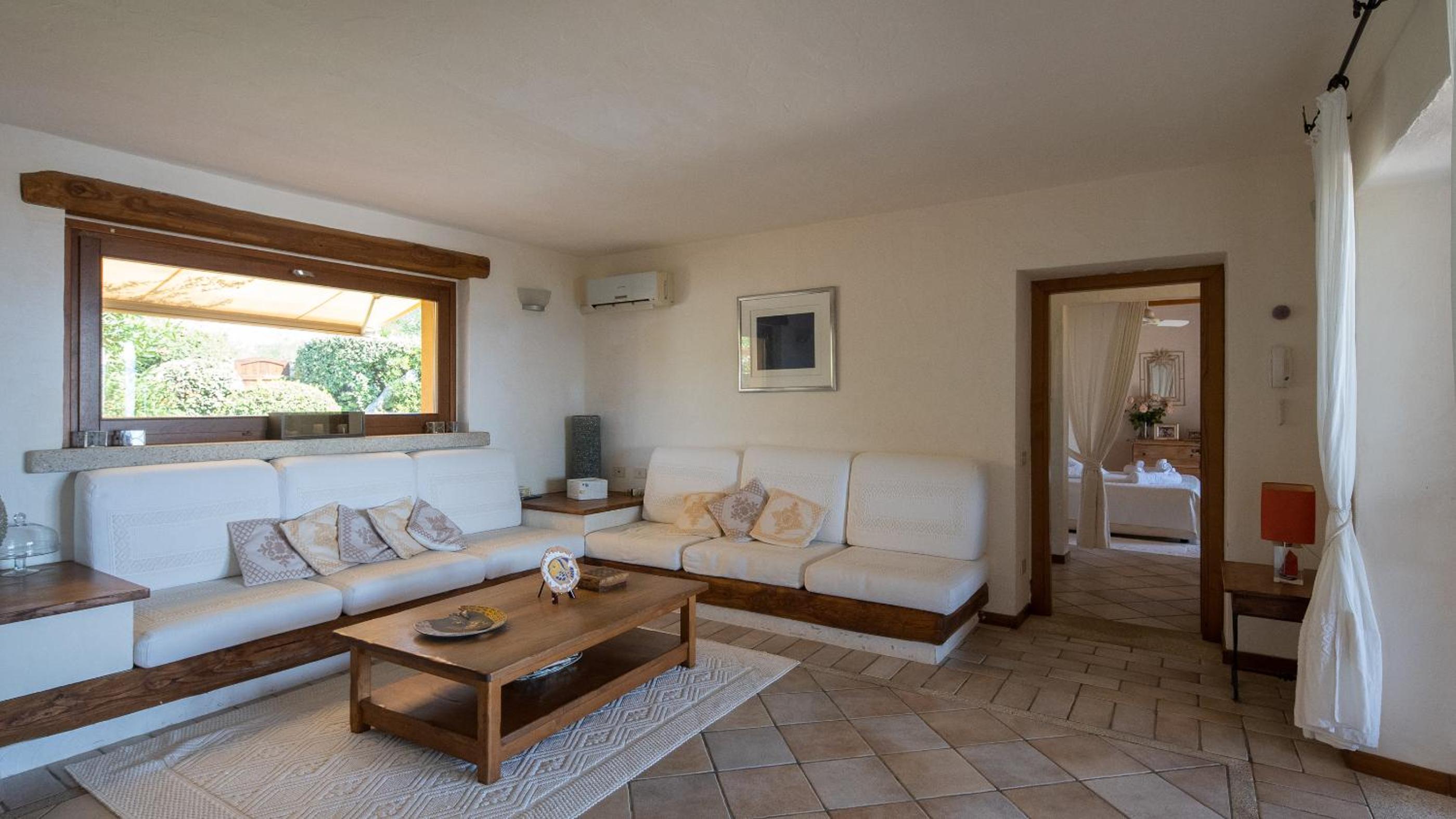 Villa photo 1