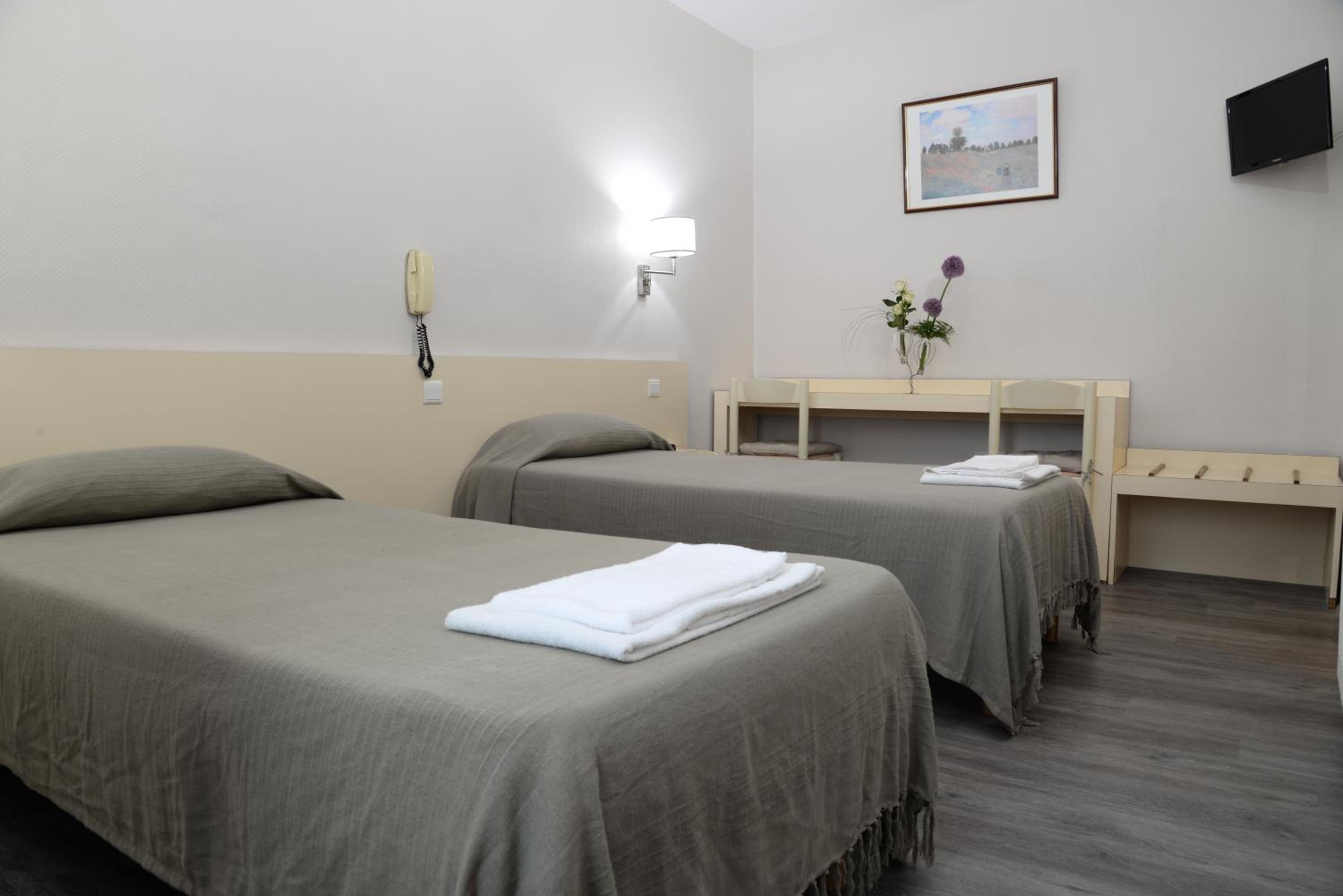 Superior Twin Room photo 3
