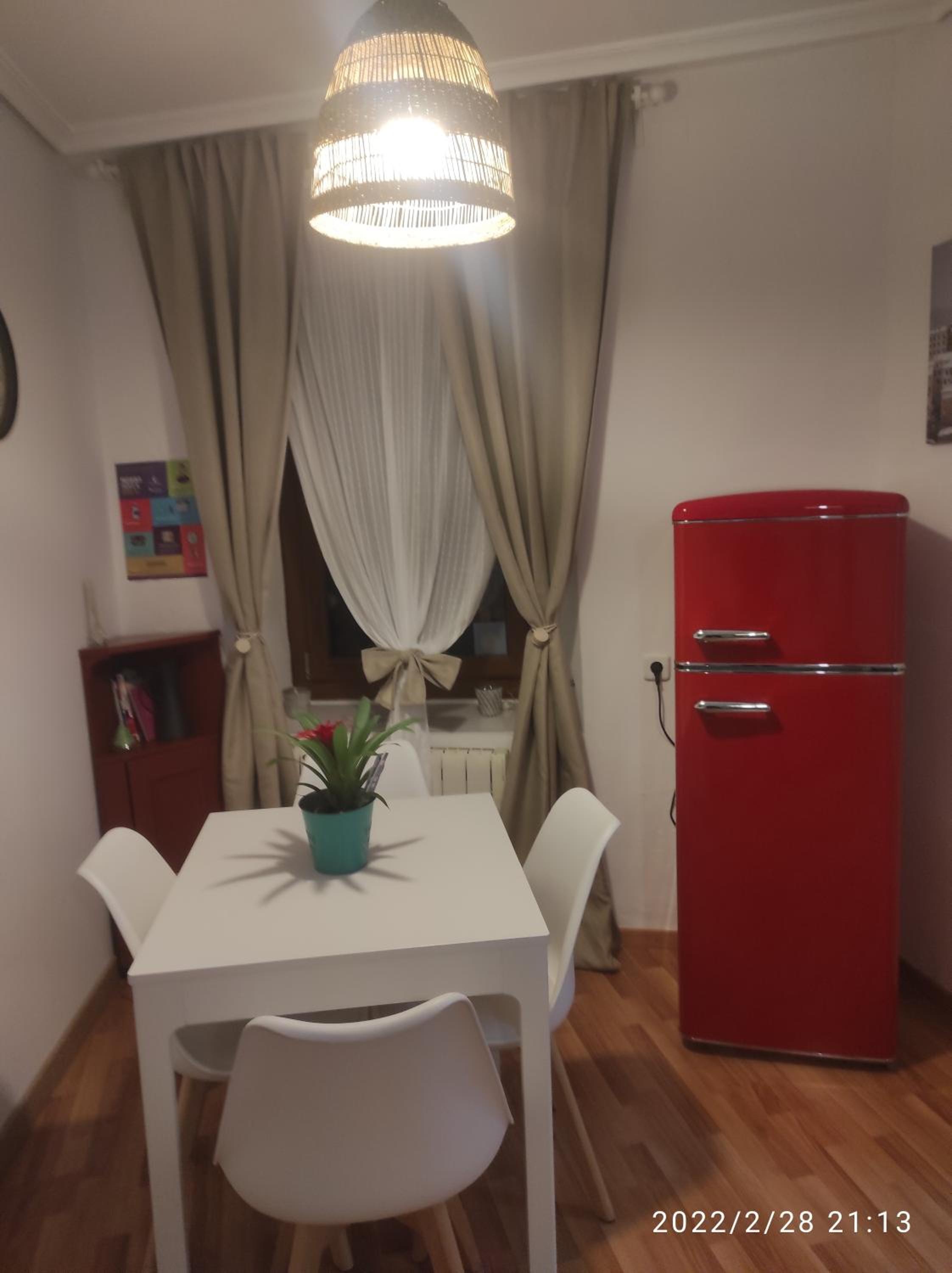 Apartment - Photo 8