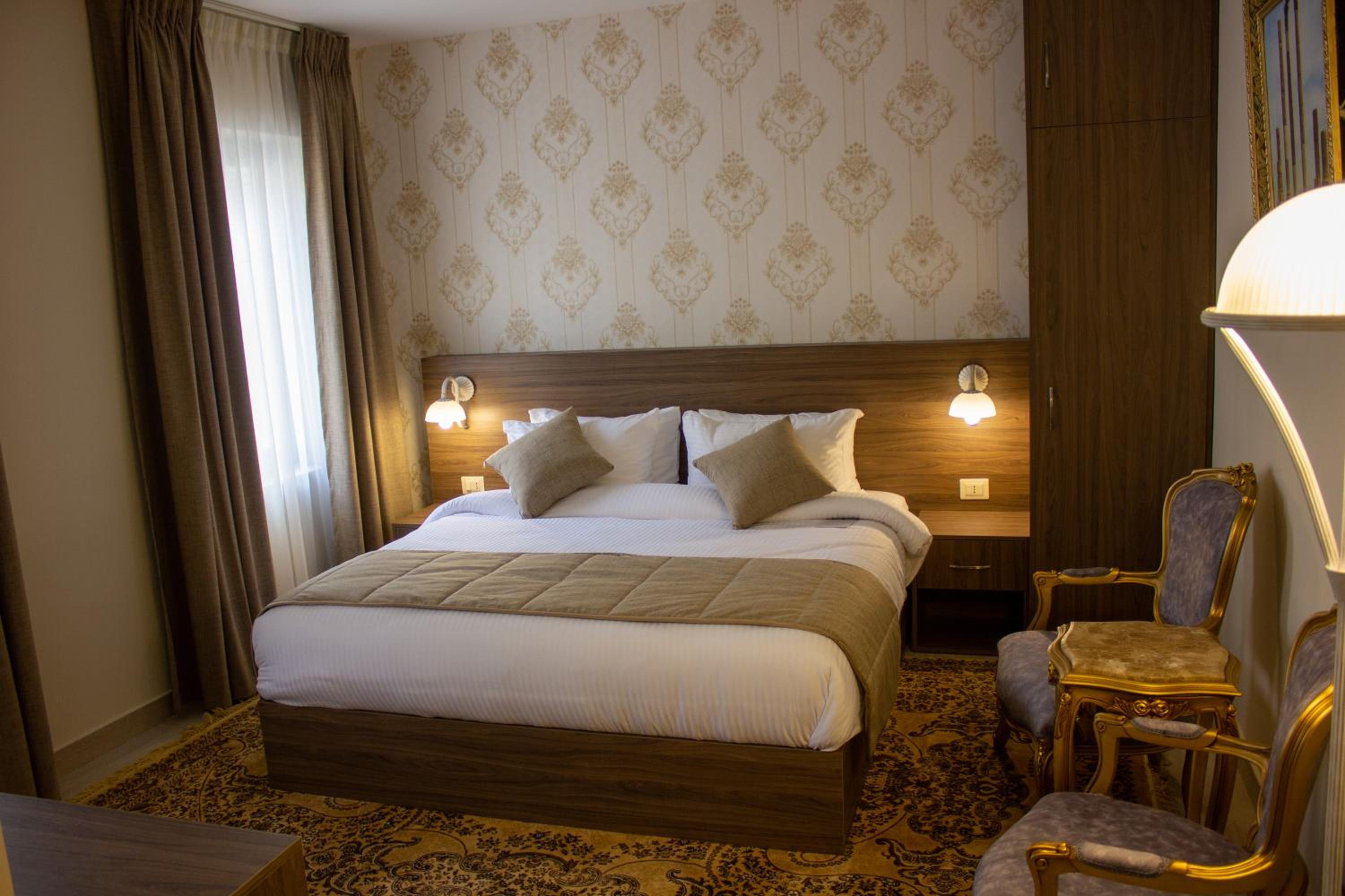 Superior Double Room - Photo 8