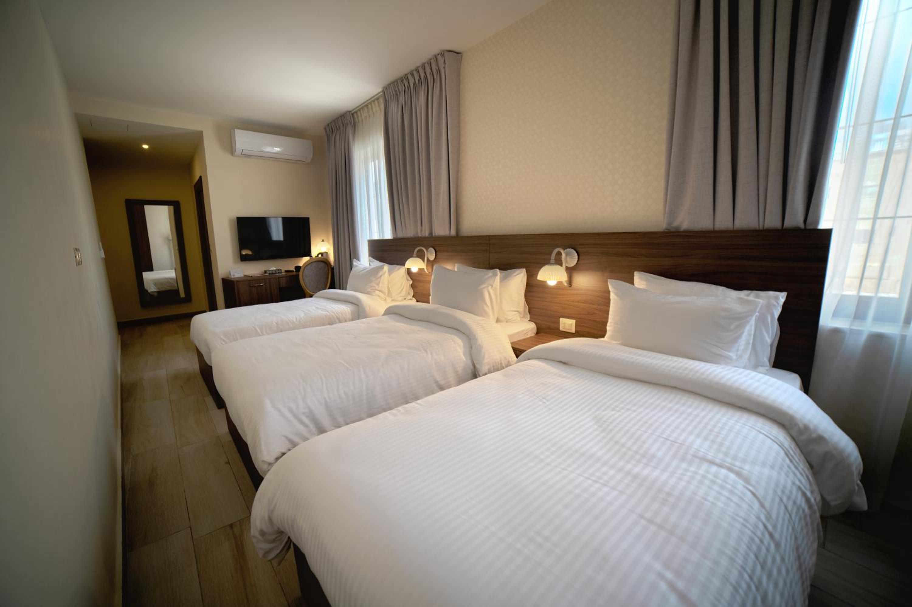 Standard Triple Room - Photo 5