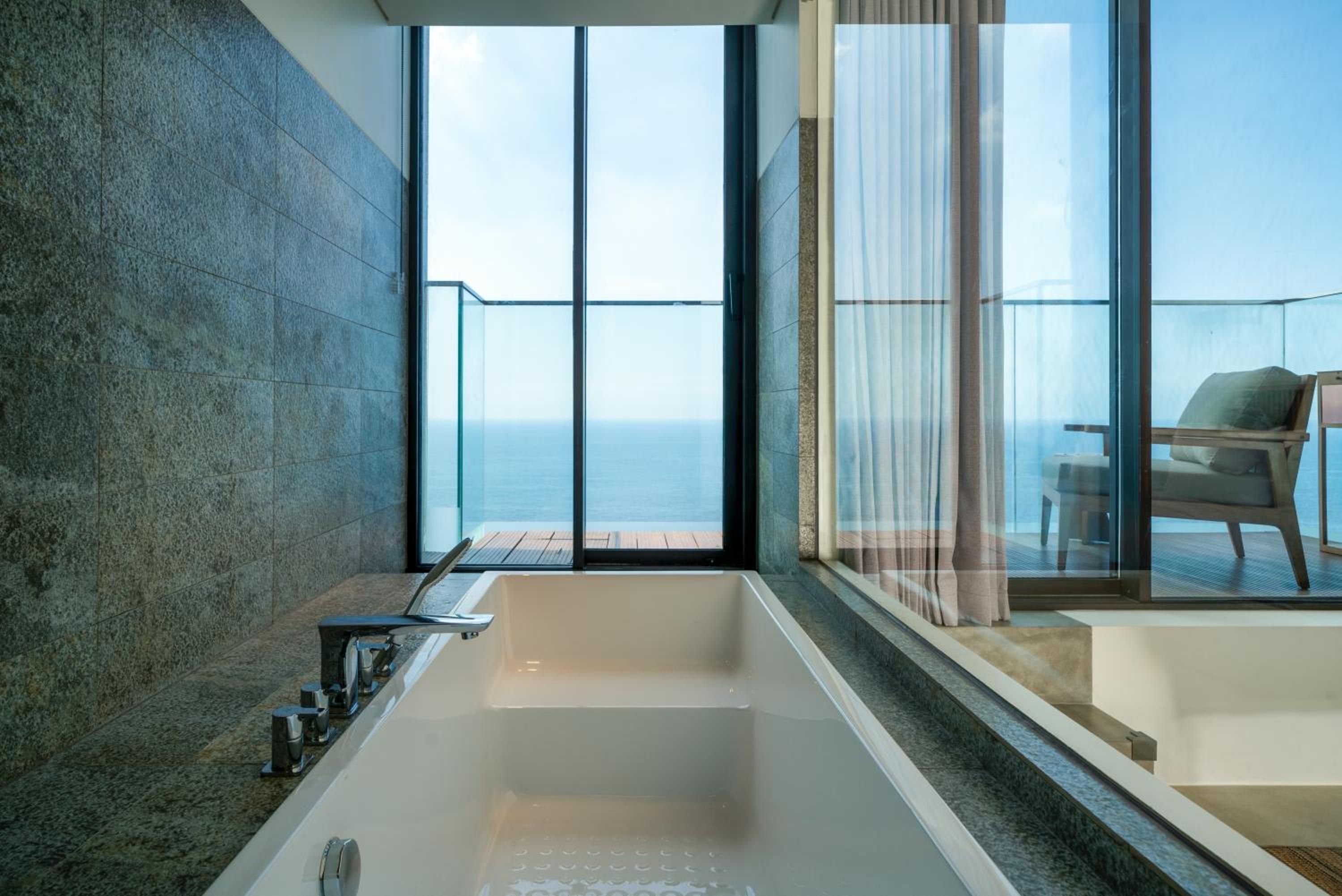 Premium Double Sea View Room with Terrace - Photo 5