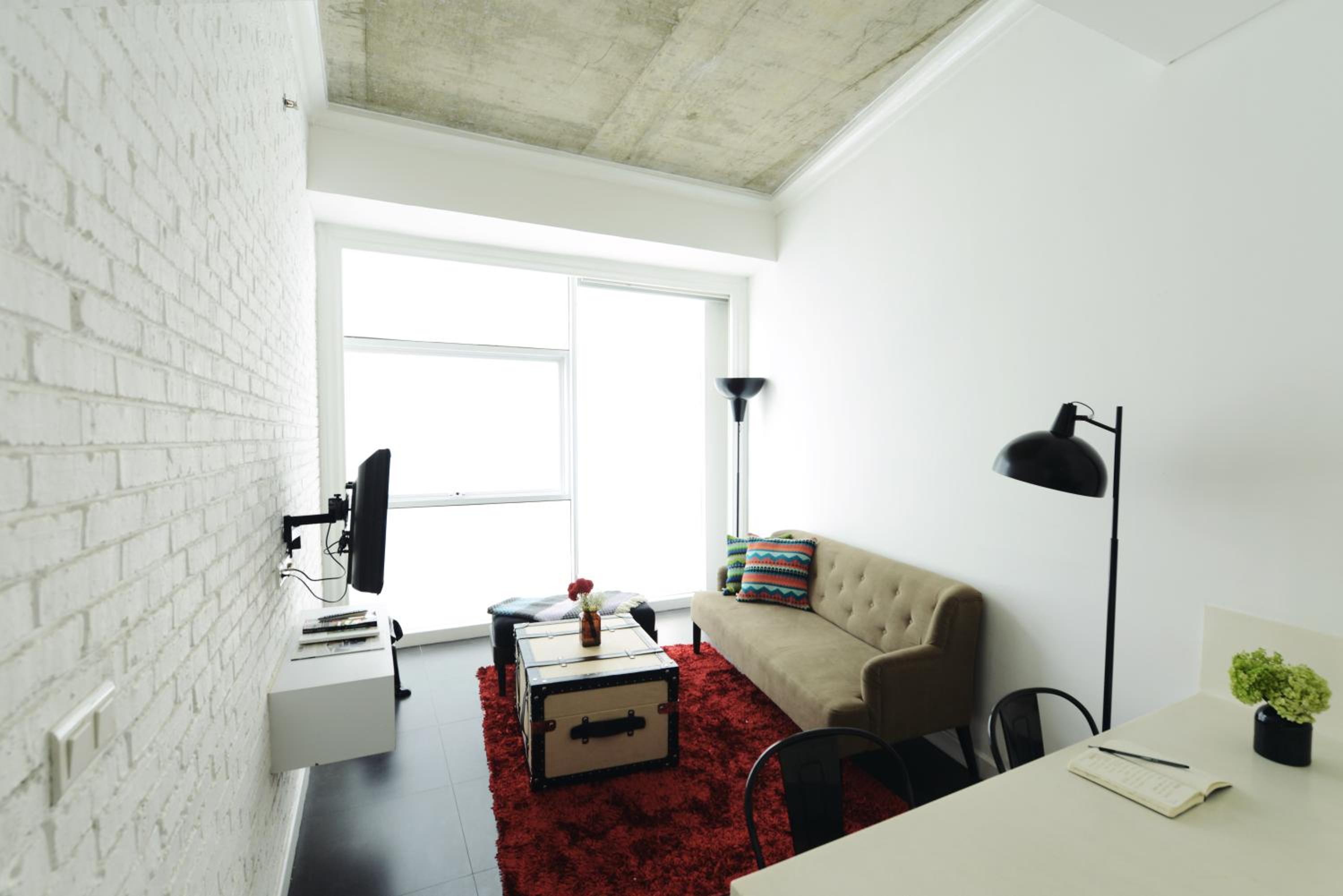 One-Bedroom Deluxe thumbnail 5