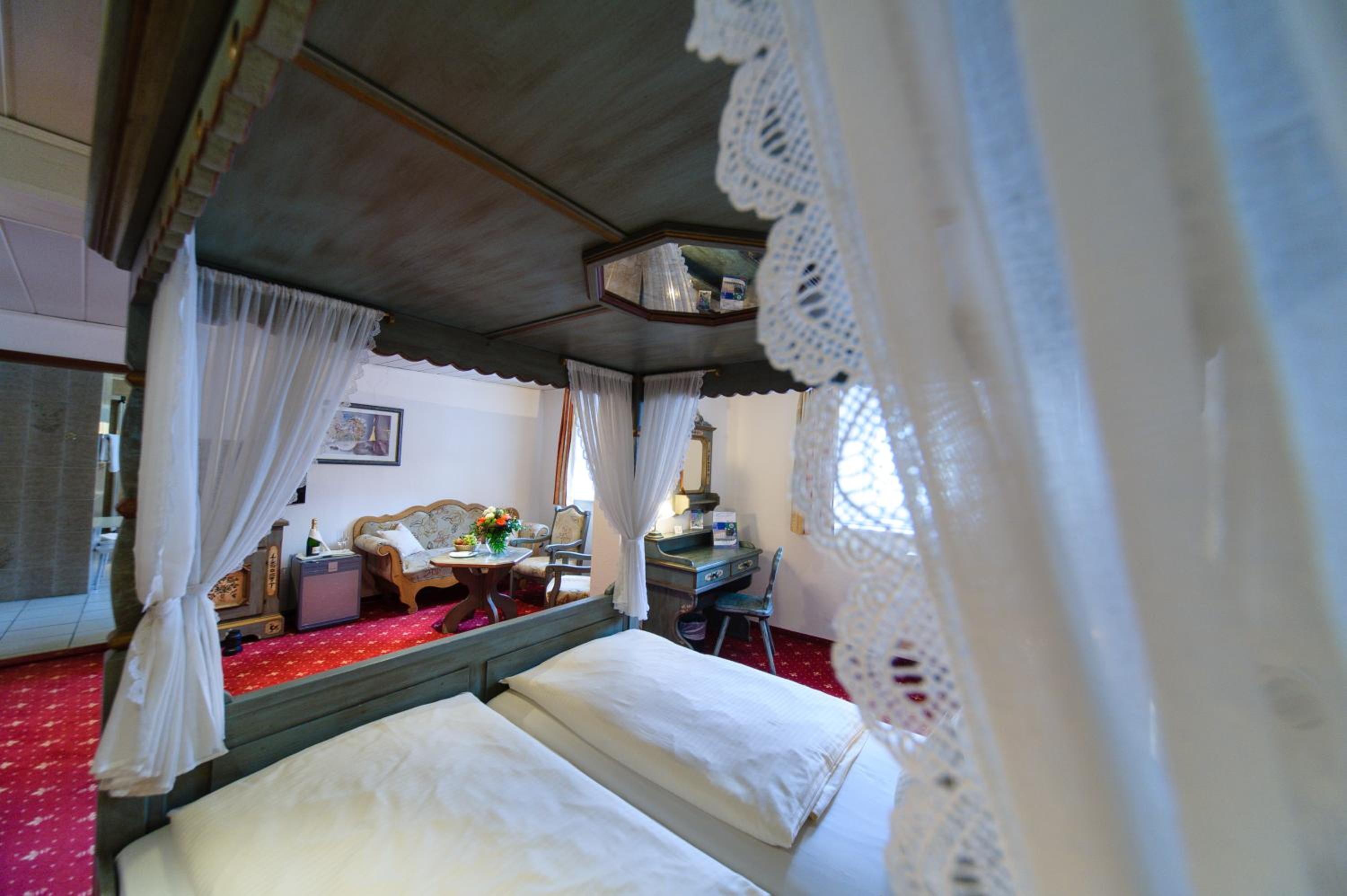 Double Room with Four Poster Bed