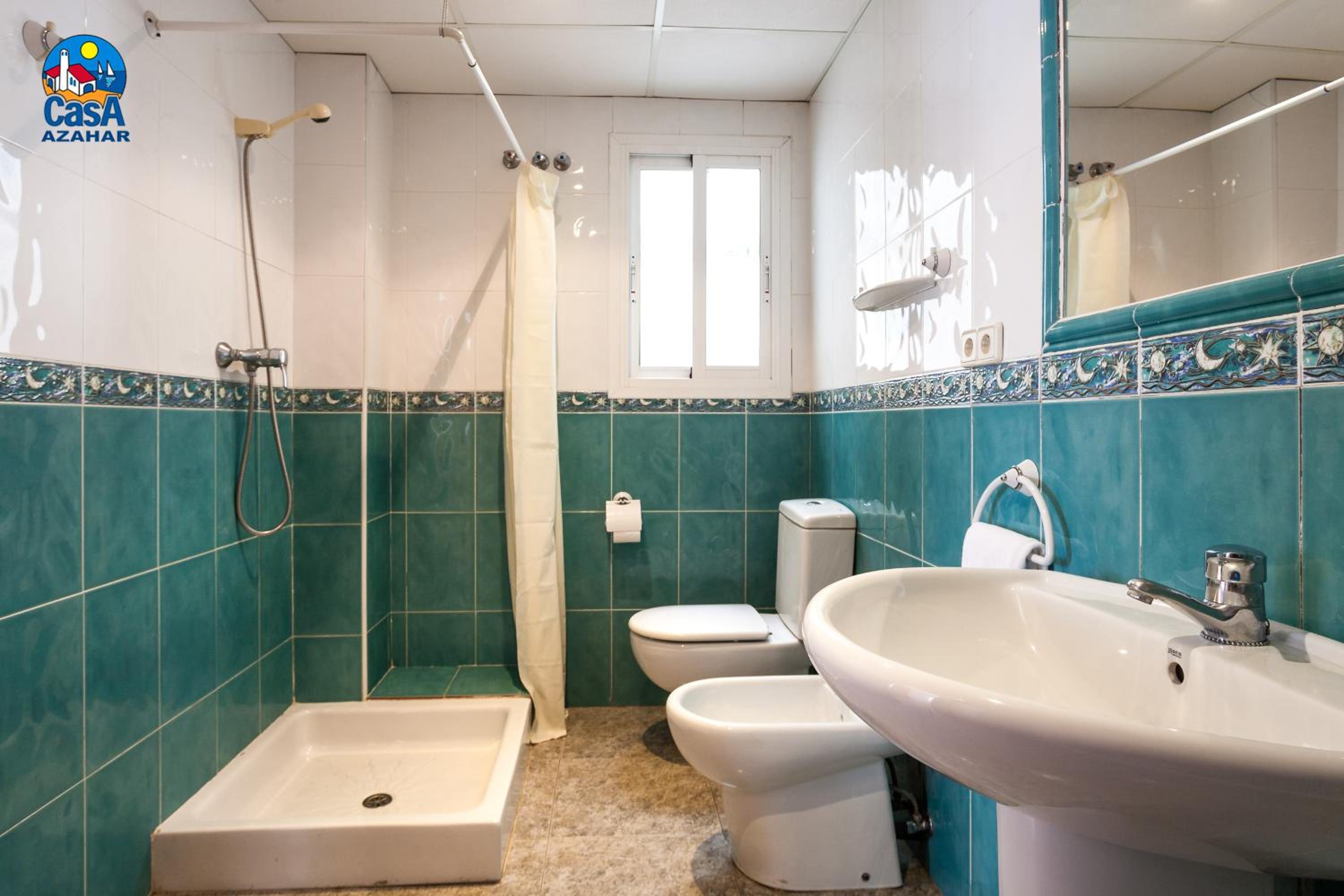 Three-Bedroom Apartment (8 Adults) photo 2