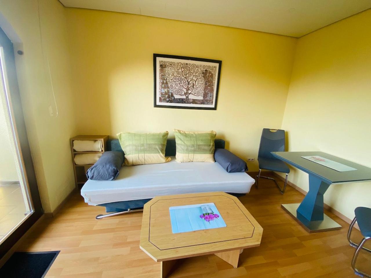 Appartement mit Cafe'/Teeküche