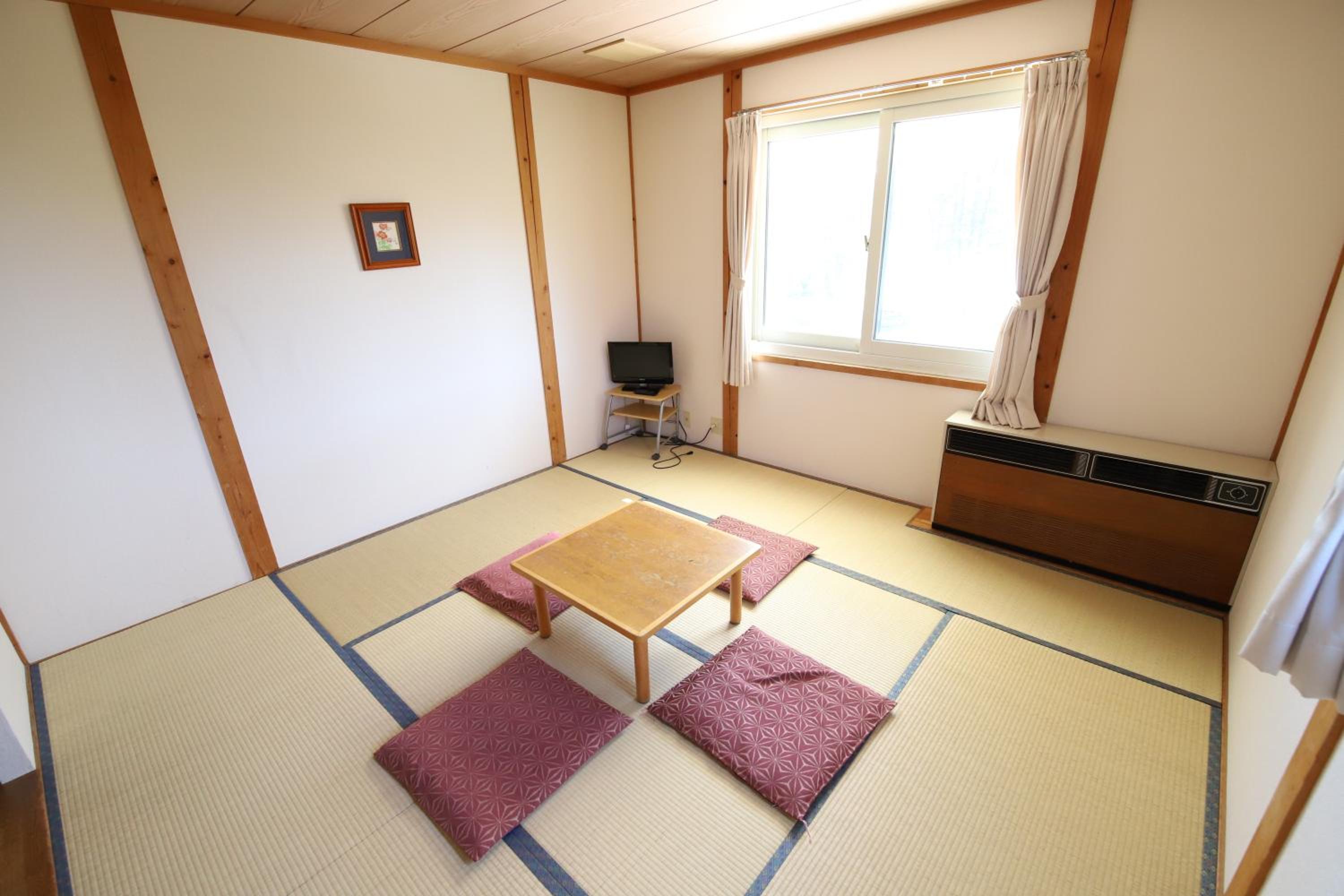 Japanese Style Room - Pet Friendly photo 3