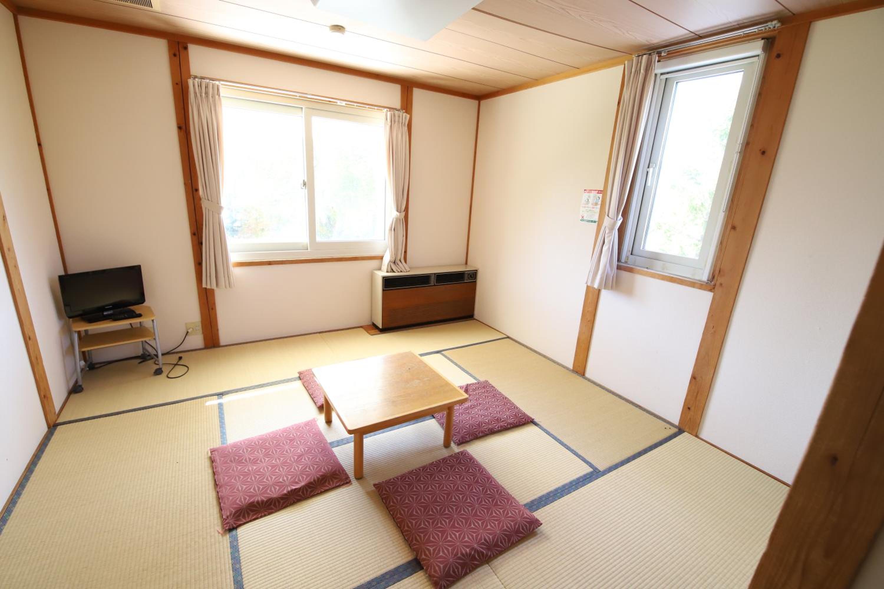 Japanese Style Room - Pet Friendly photo 2