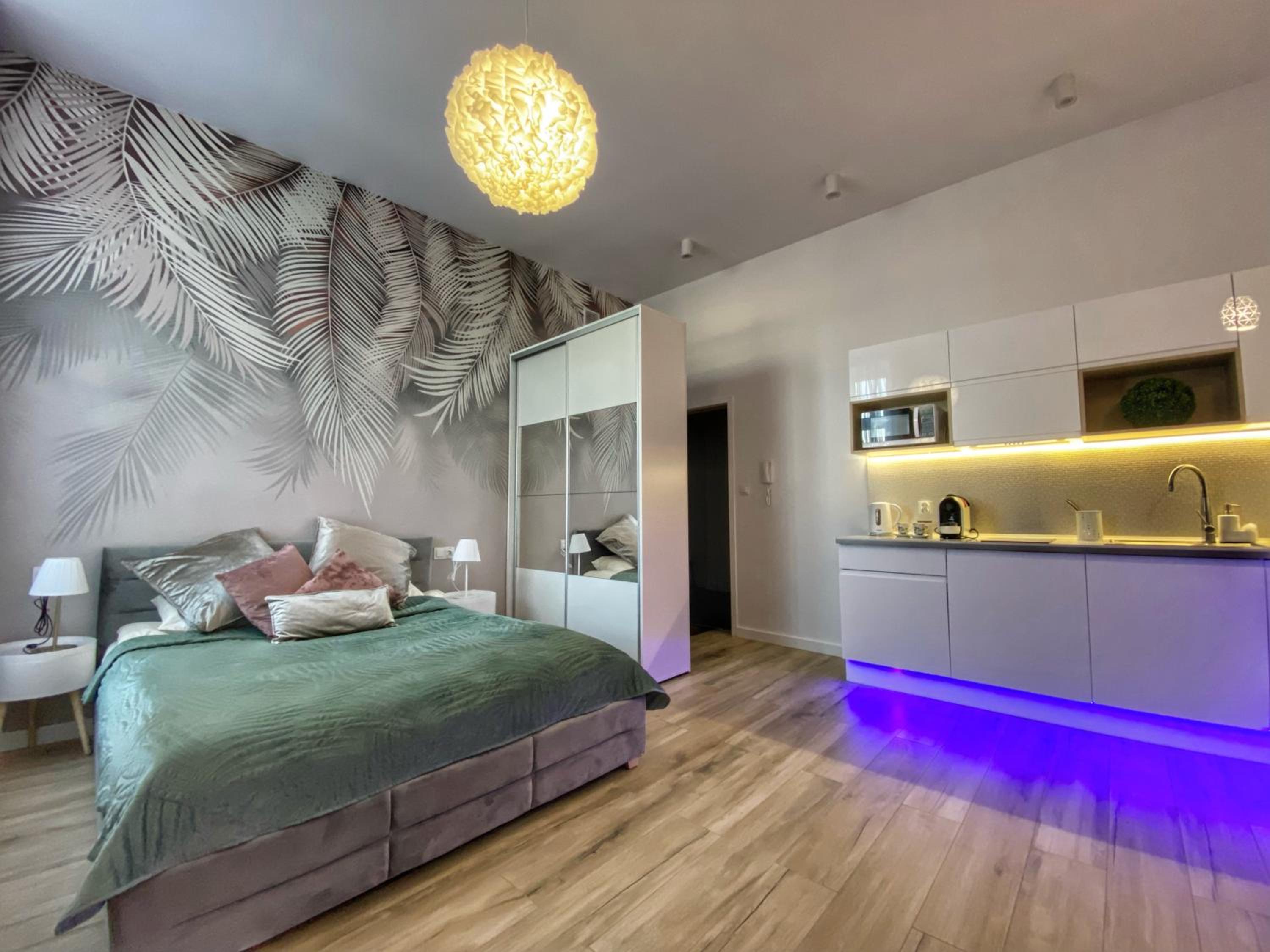 One-Bedroom Apartment - Photo 19