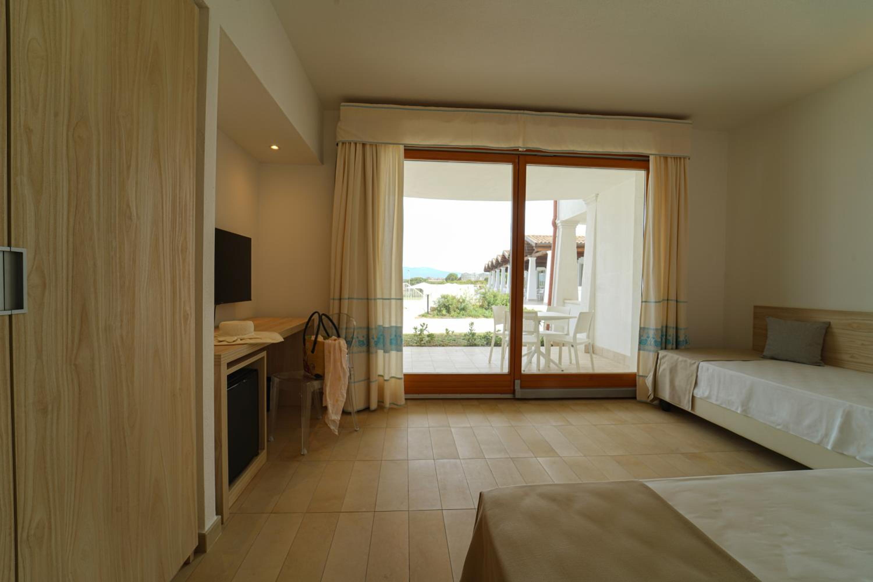 Family Room with Sea View - Photo 1