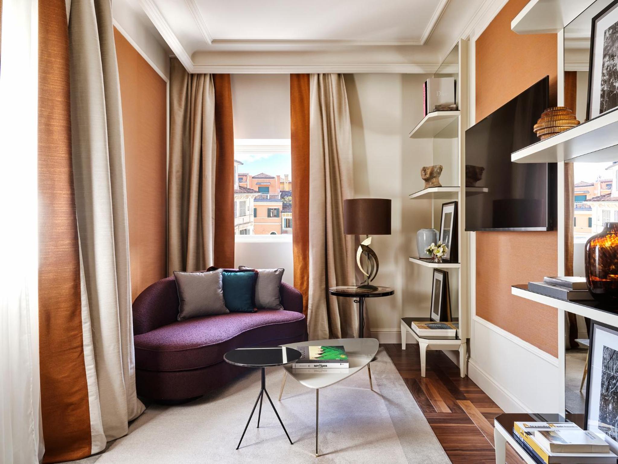 Prestige Suite (Non Smoking)