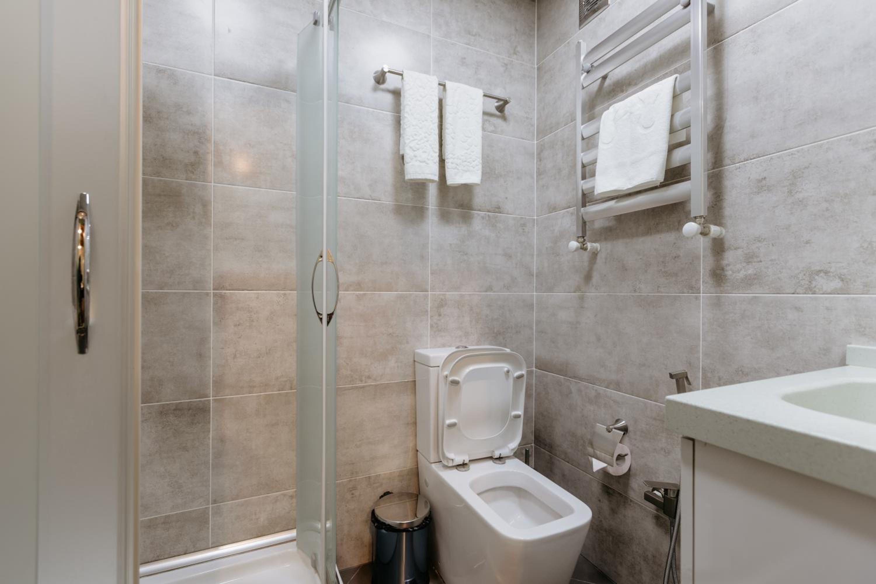 Budget Double Room photo 3