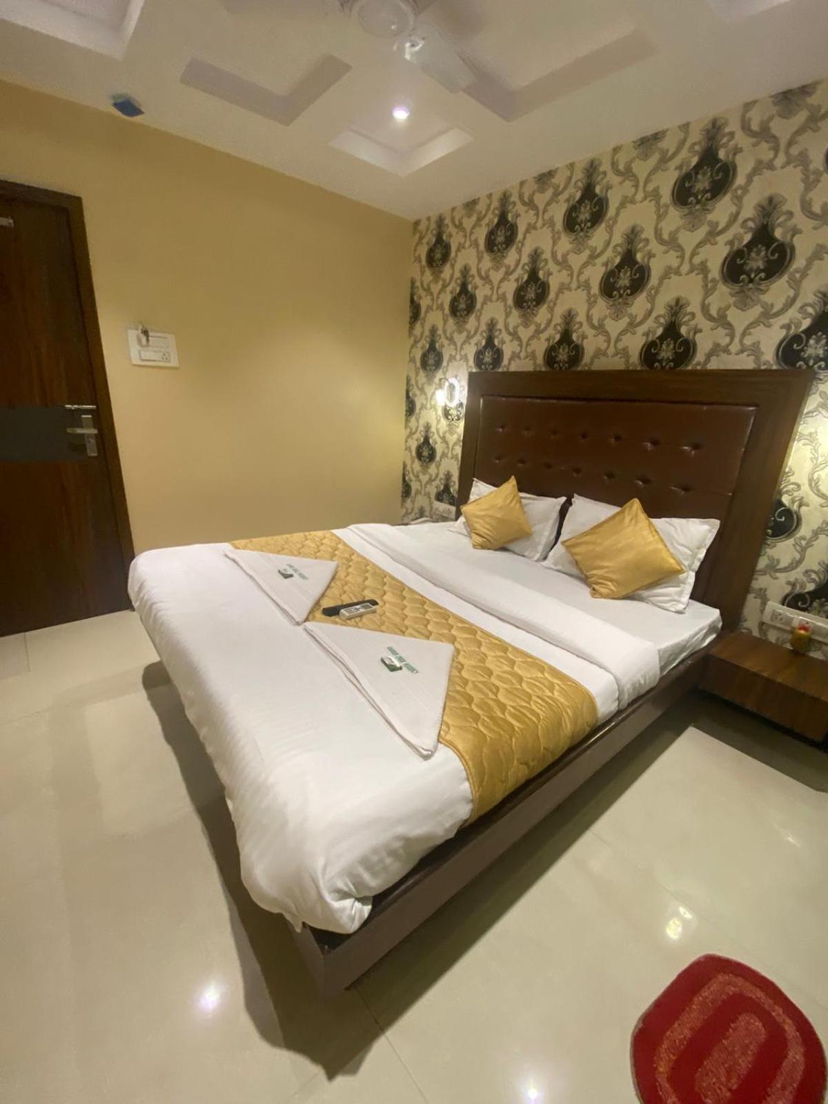 Deluxe Double Room - Photo 1