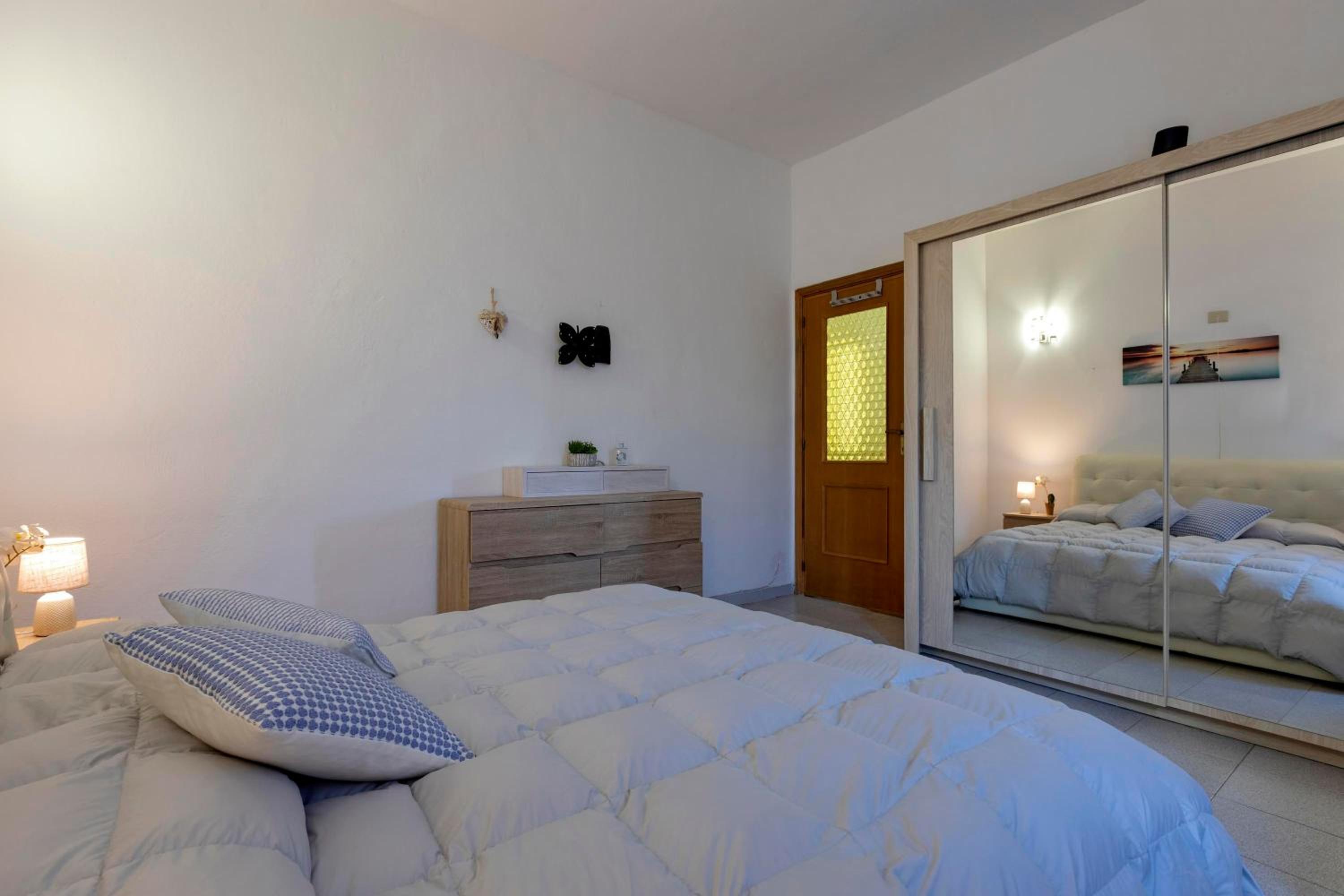 Two-Bedroom House photo 3
