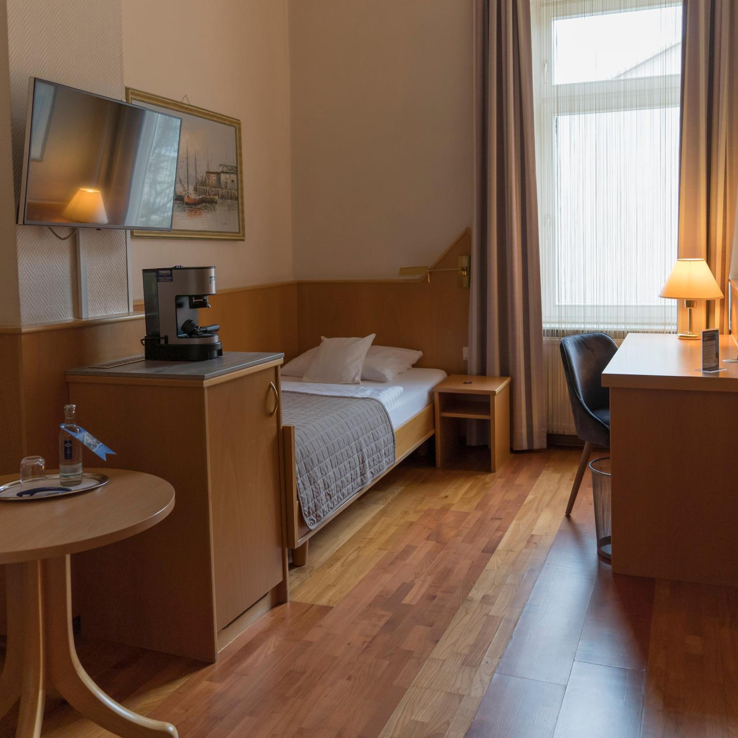 Premium Single Room