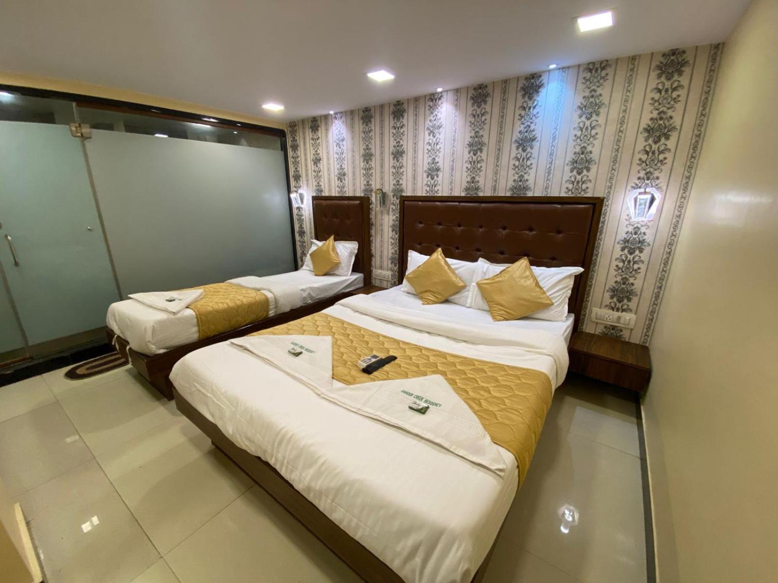 Deluxe Triple Room - Photo 5