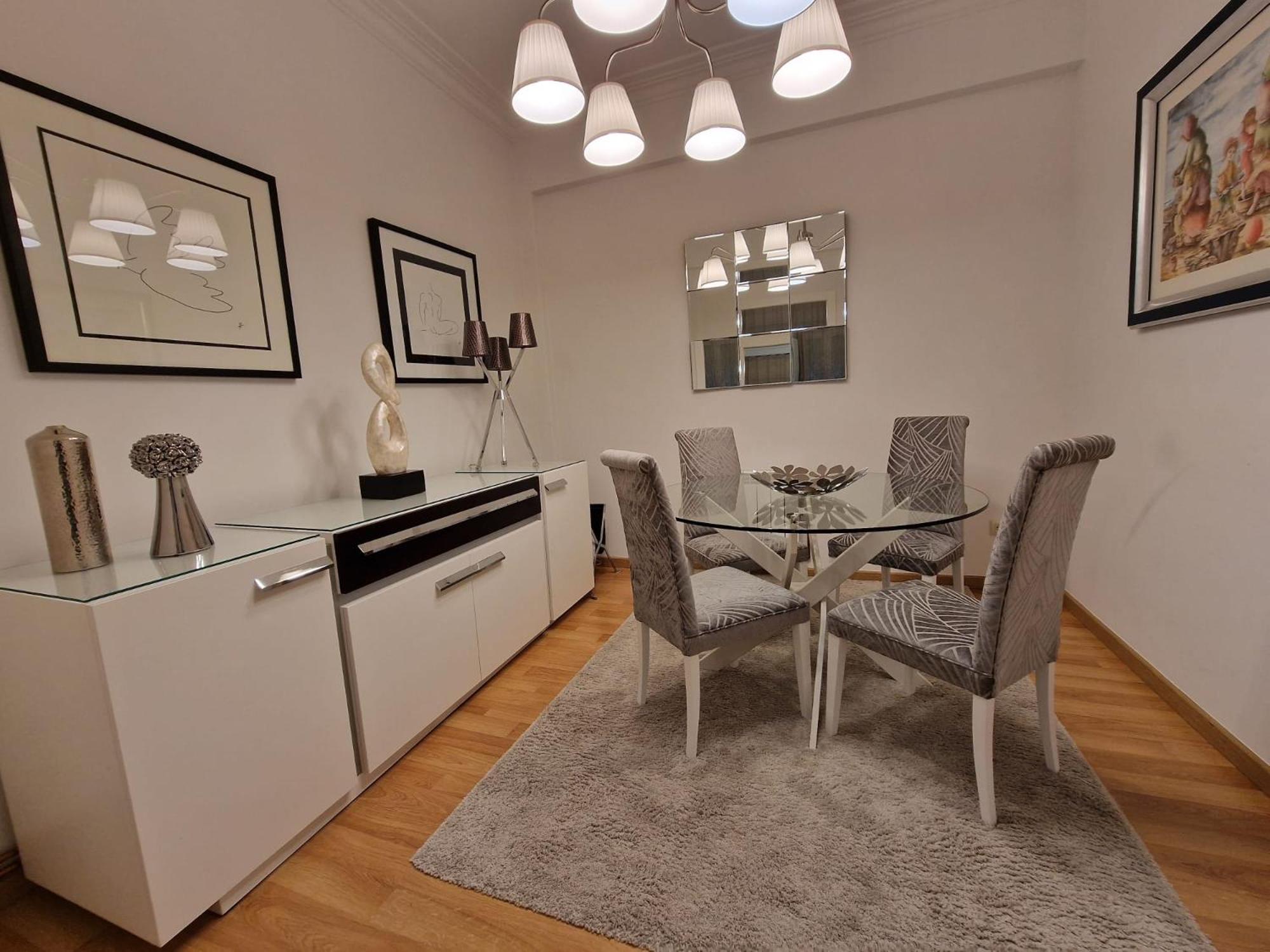 Three-Bedroom Apartment (6 Adults) - Photo 15