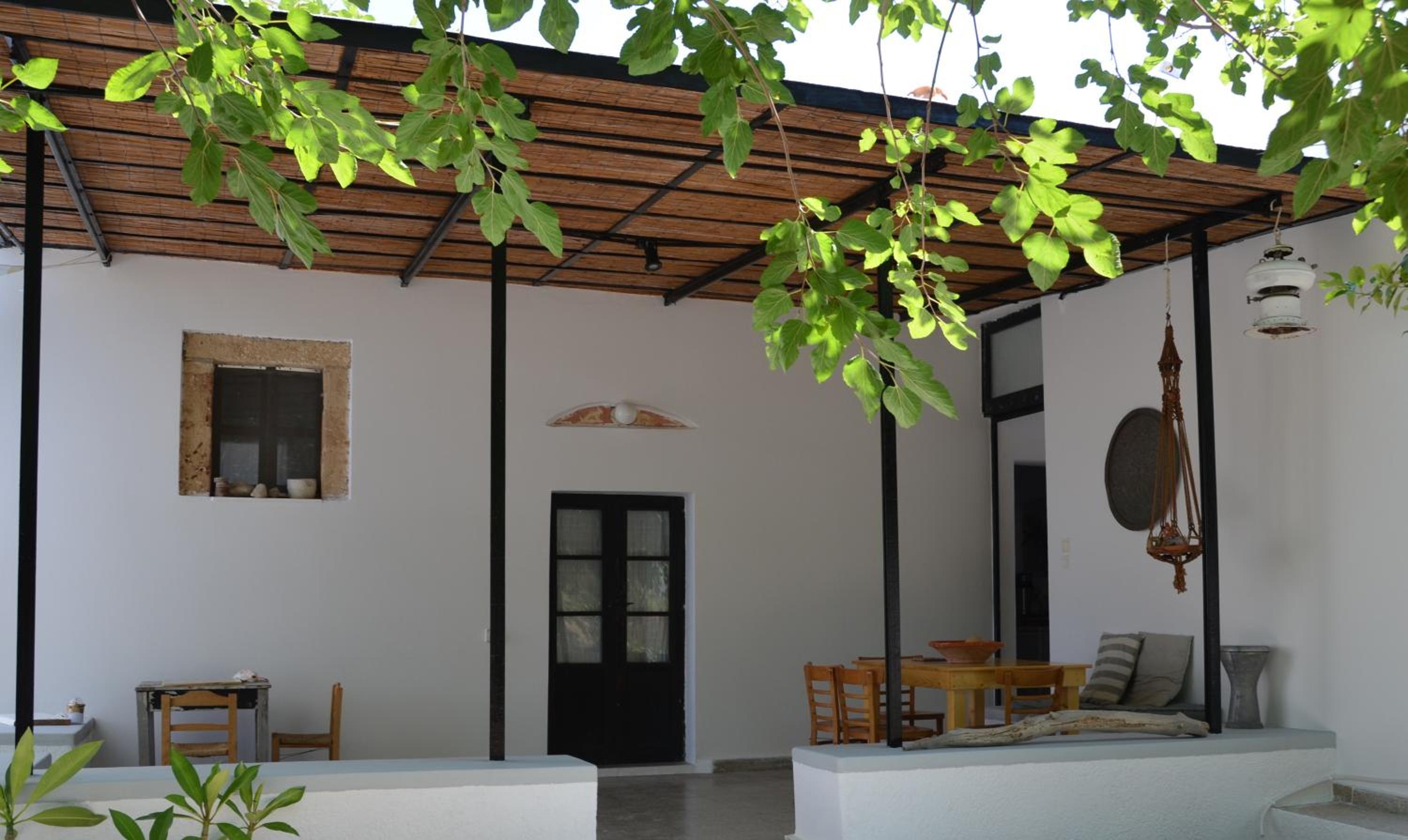 Three-Bedroom House photo 2