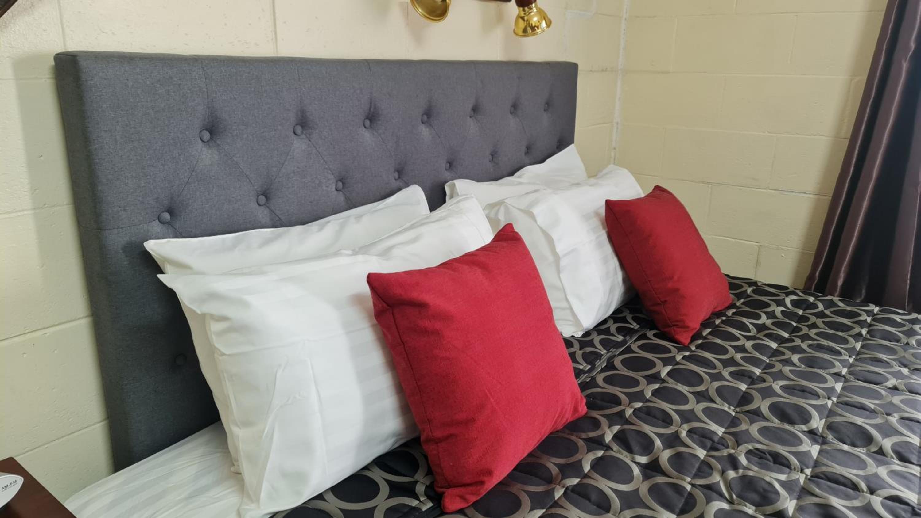 Deluxe Family Room - Photo 13
