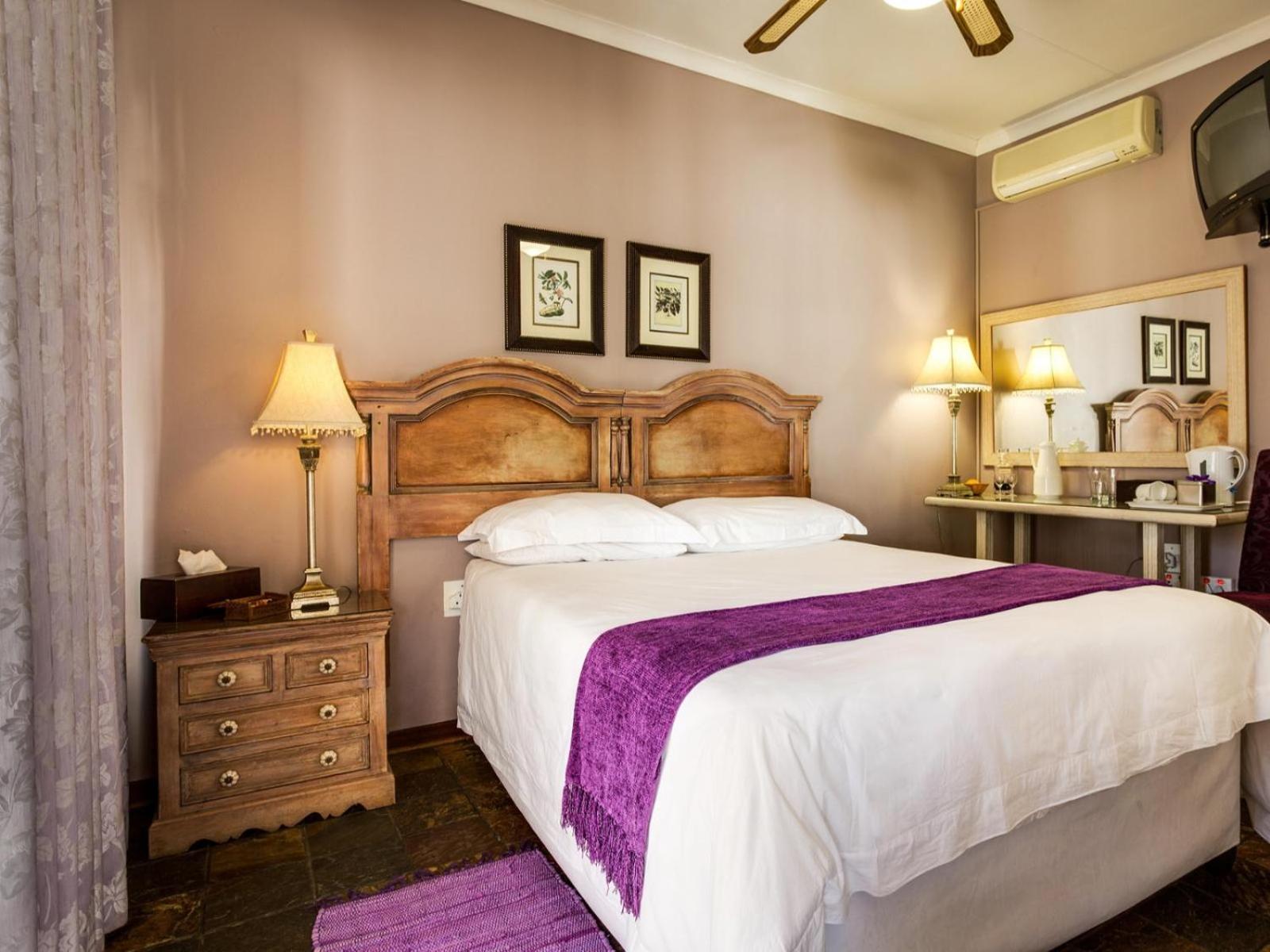 Standard Twin Room - Photo 4