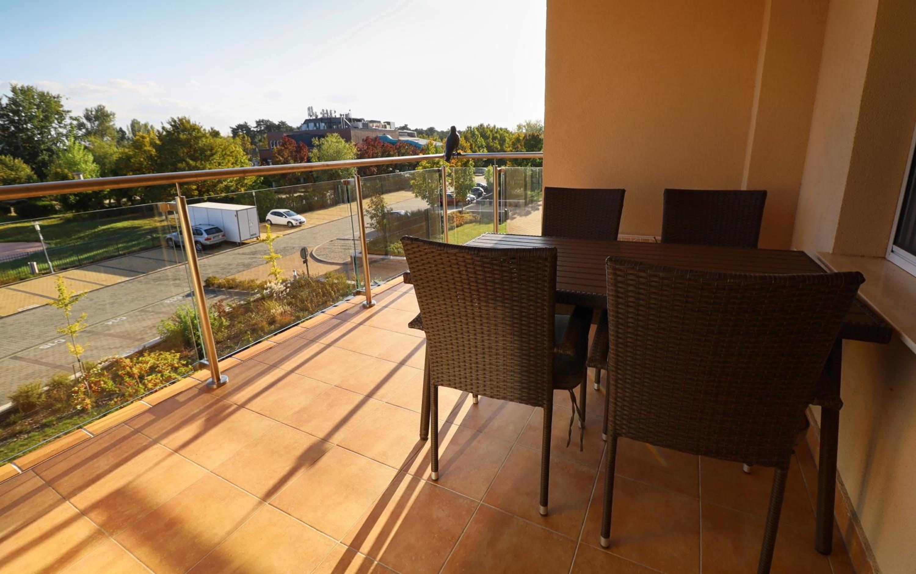 One-Bedroom Apartment with Garden View - Photo 5