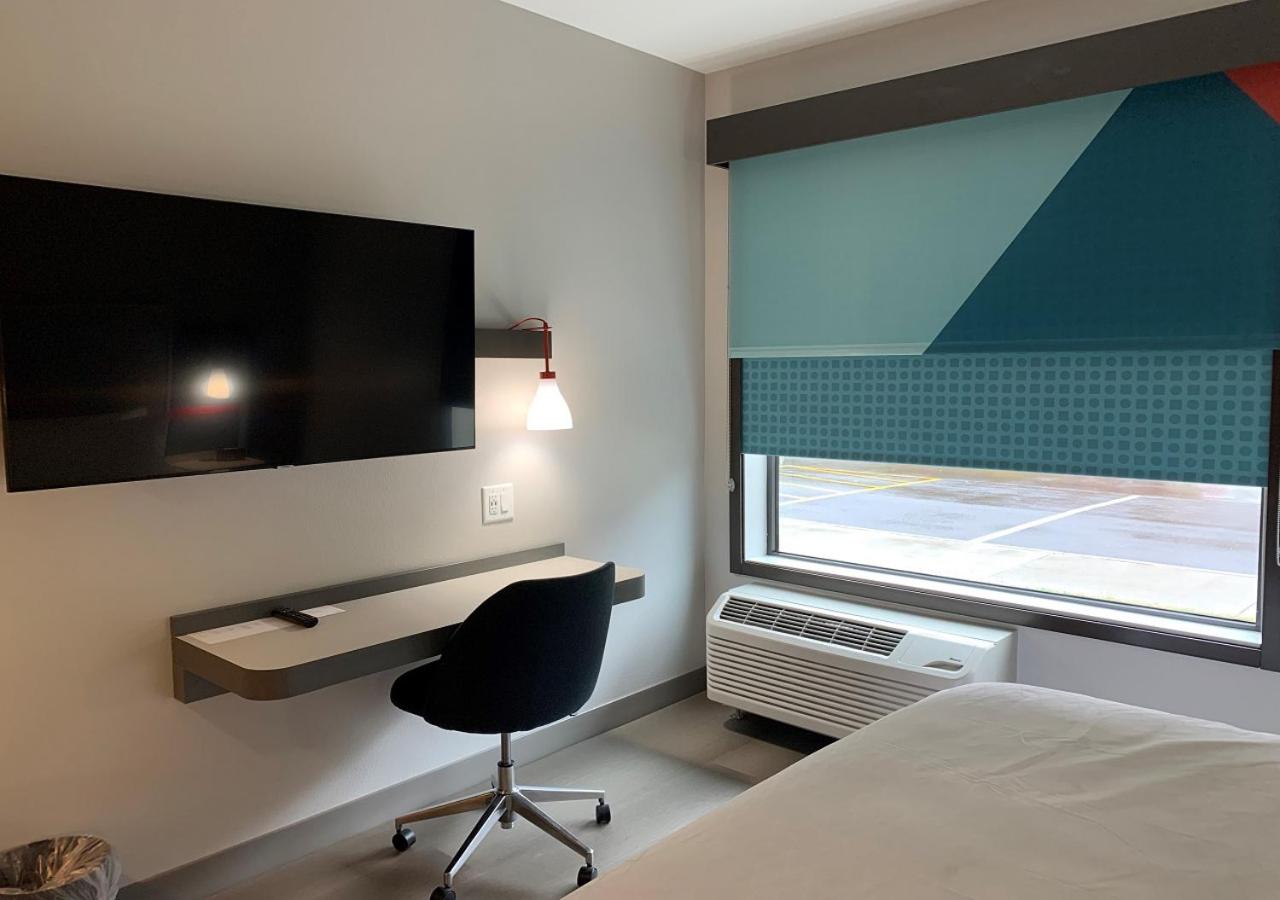 Standard King Room - Photo 4