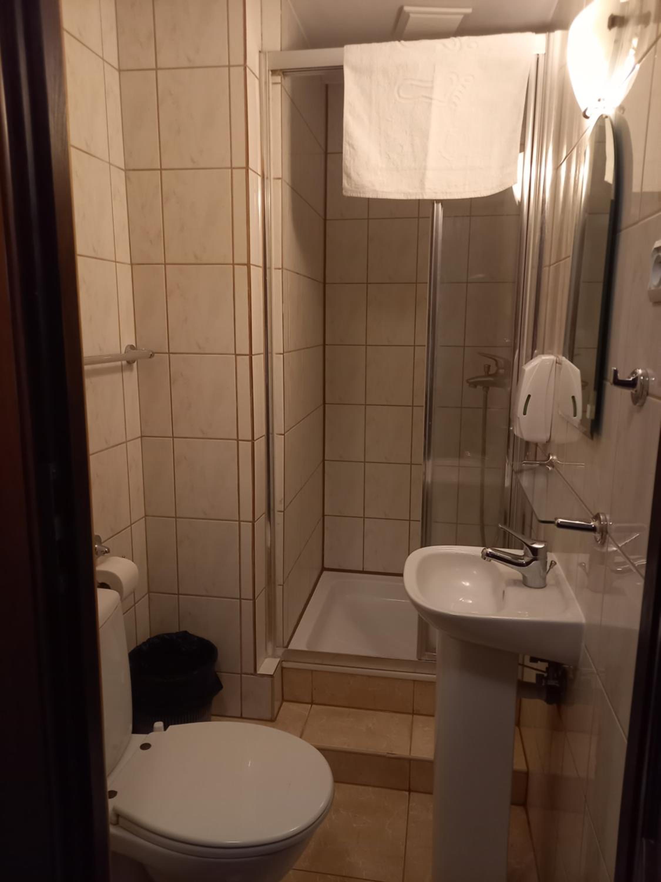 Small Twin Room photo 3