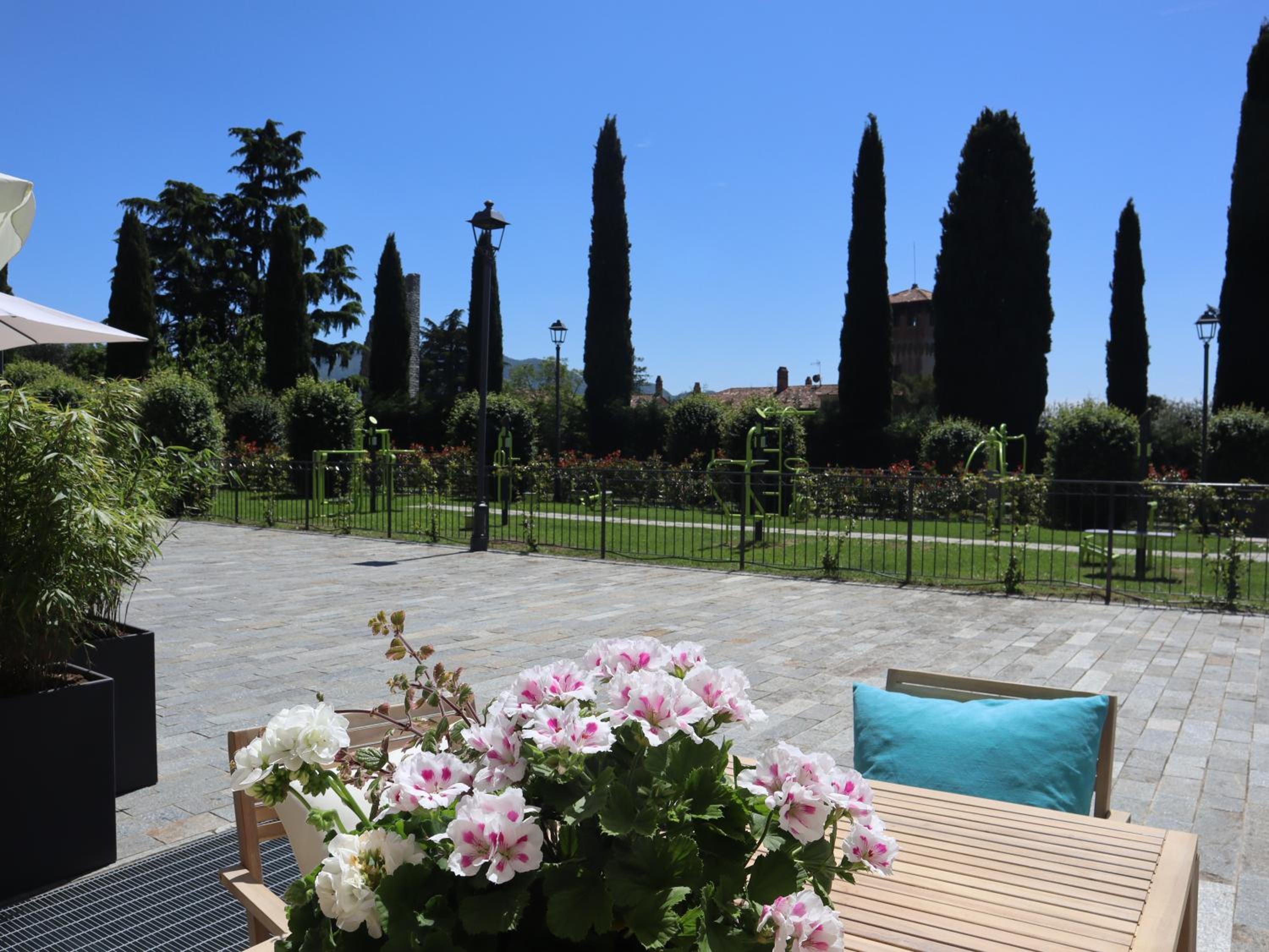 Two-Bedroom Apartment with Garden View photo 3