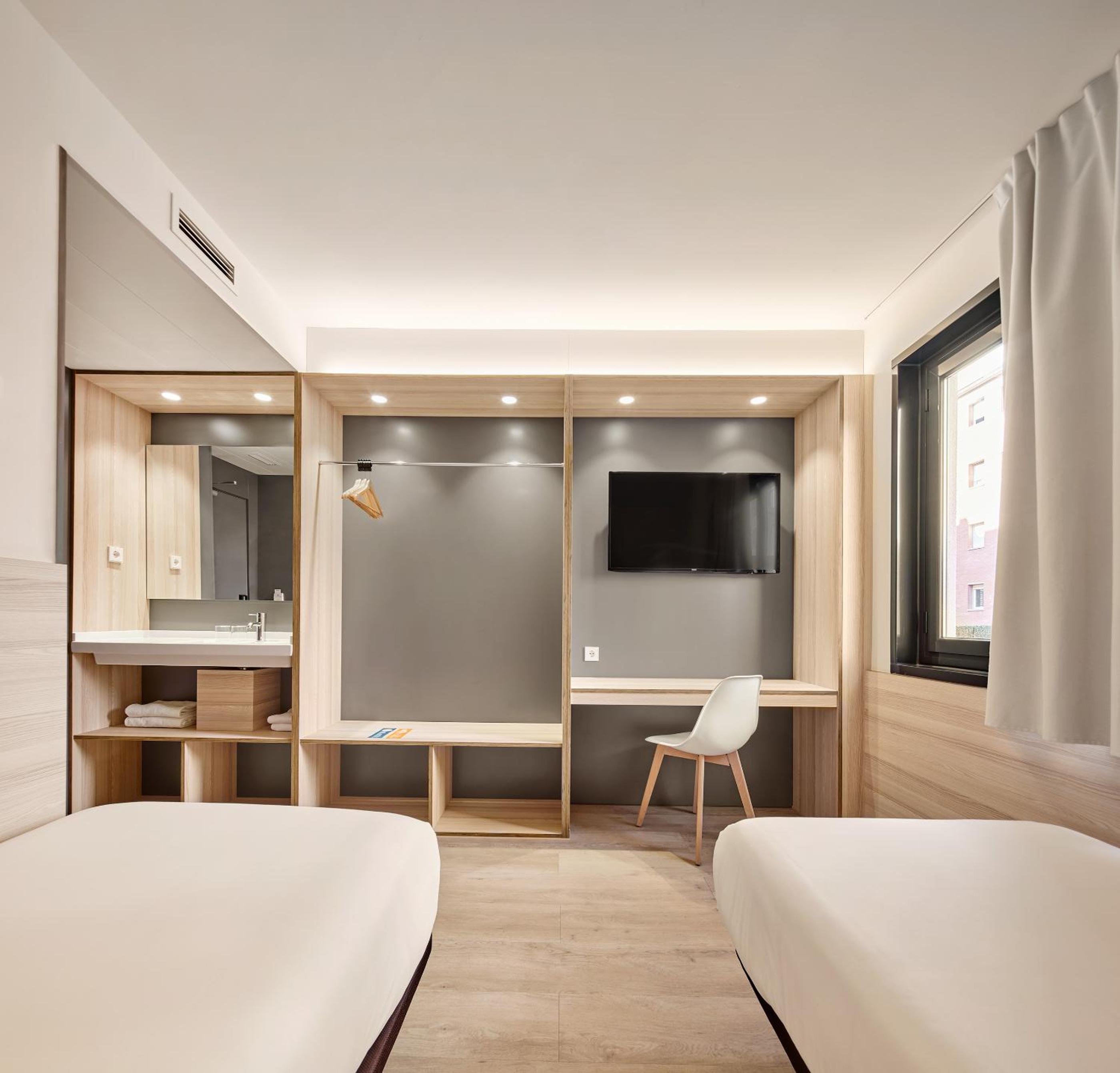  Double Room - Photo 12