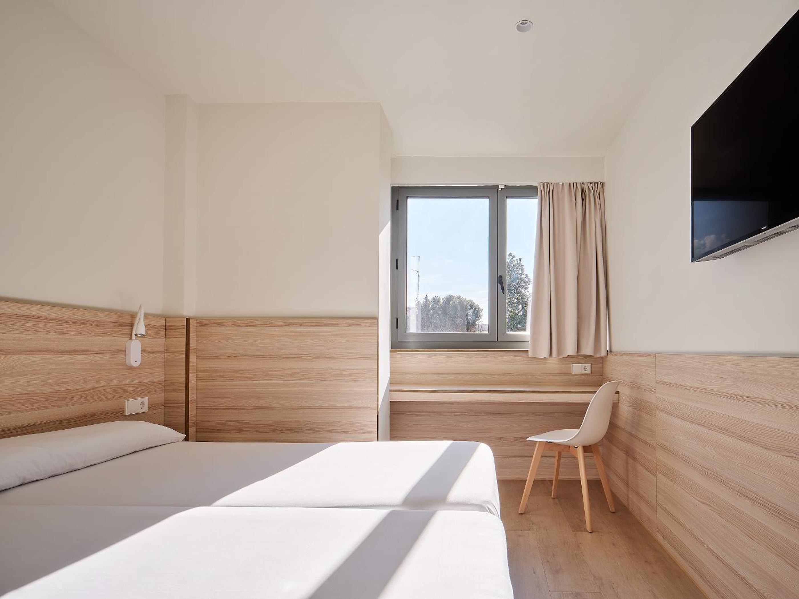  Double Room - Photo 1