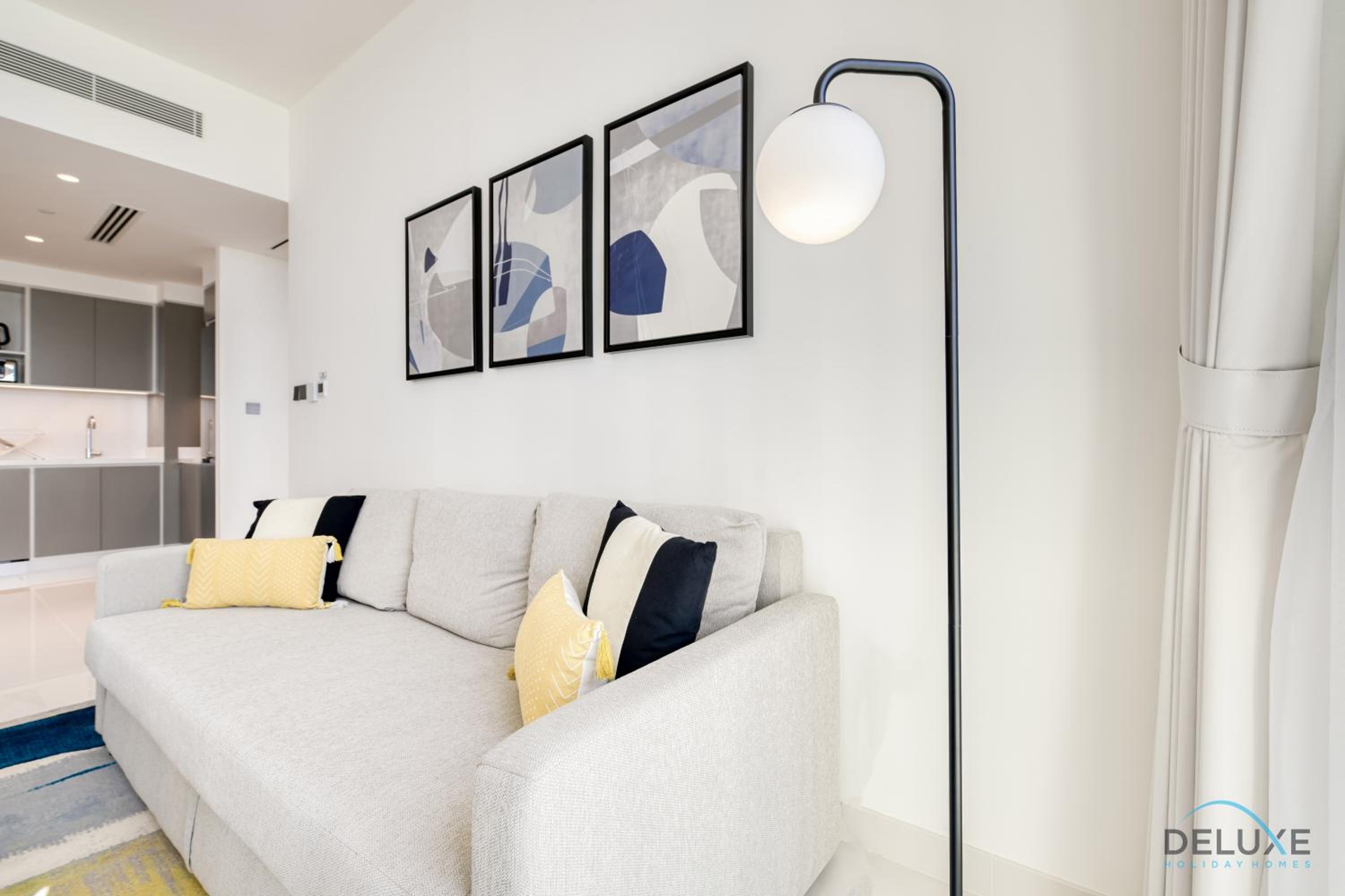 One-Bedroom Apartment photo 2