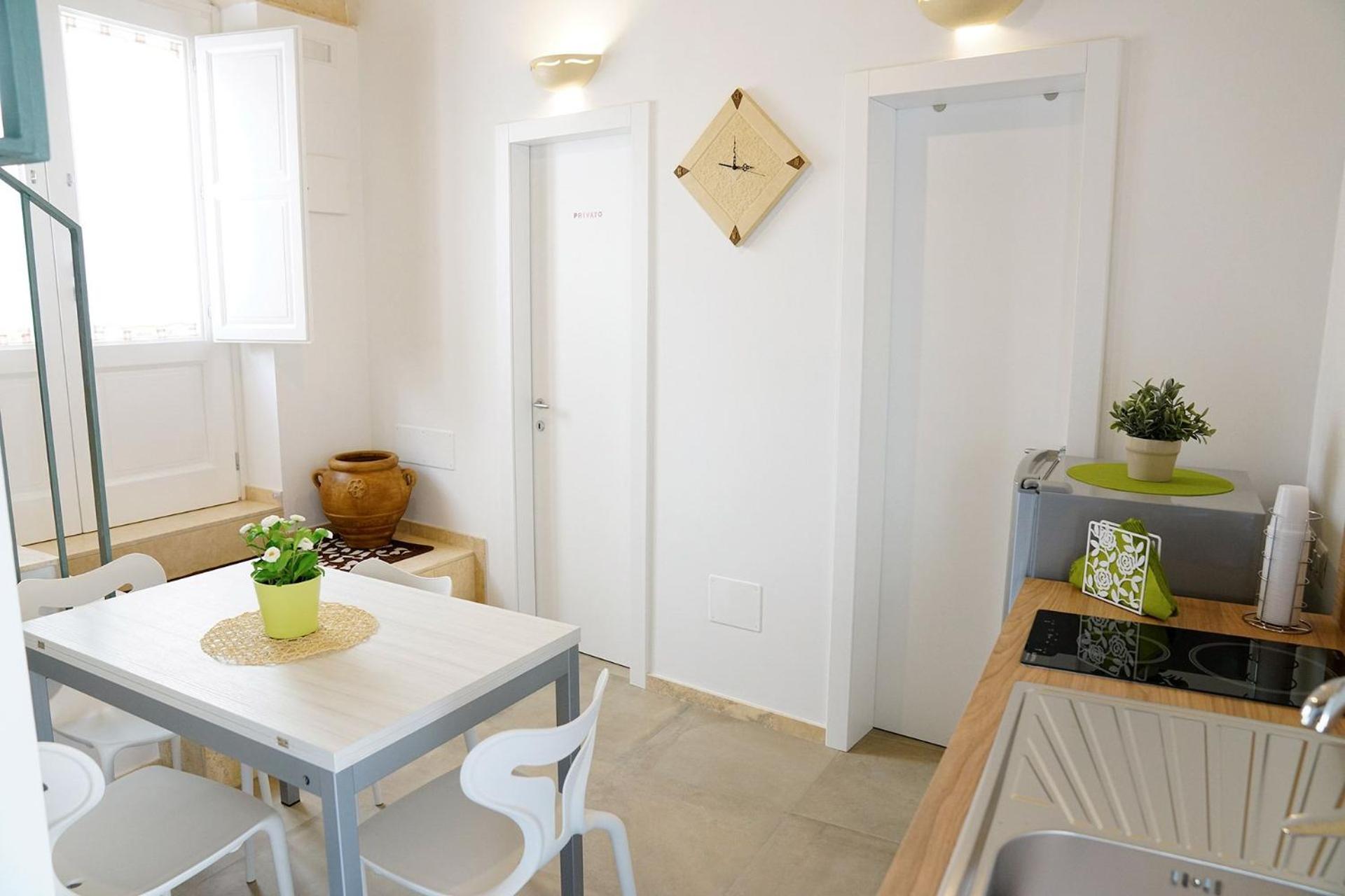 Apartment With Terrace - Photo 13
