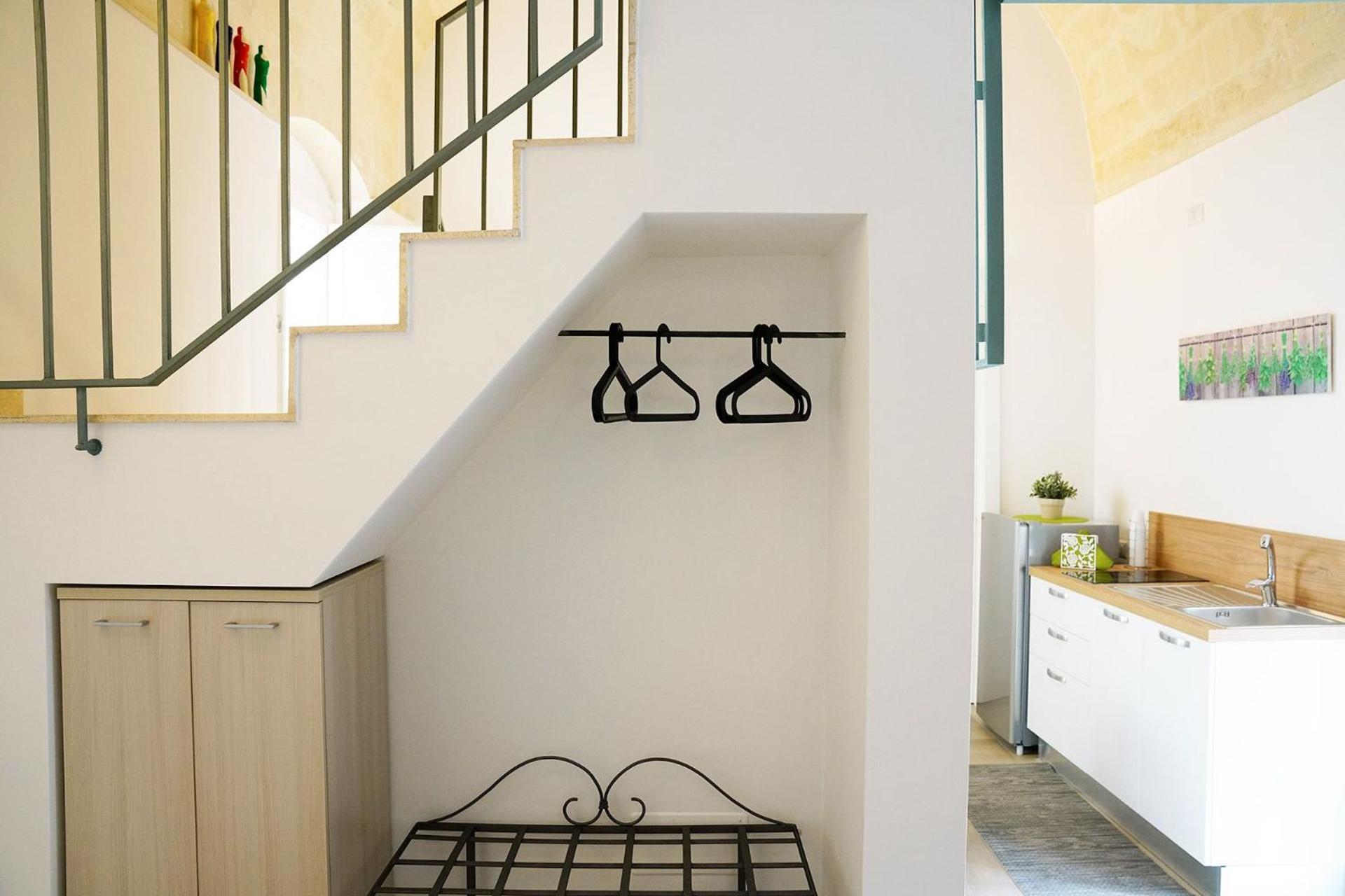 Apartment With Terrace - Photo 6