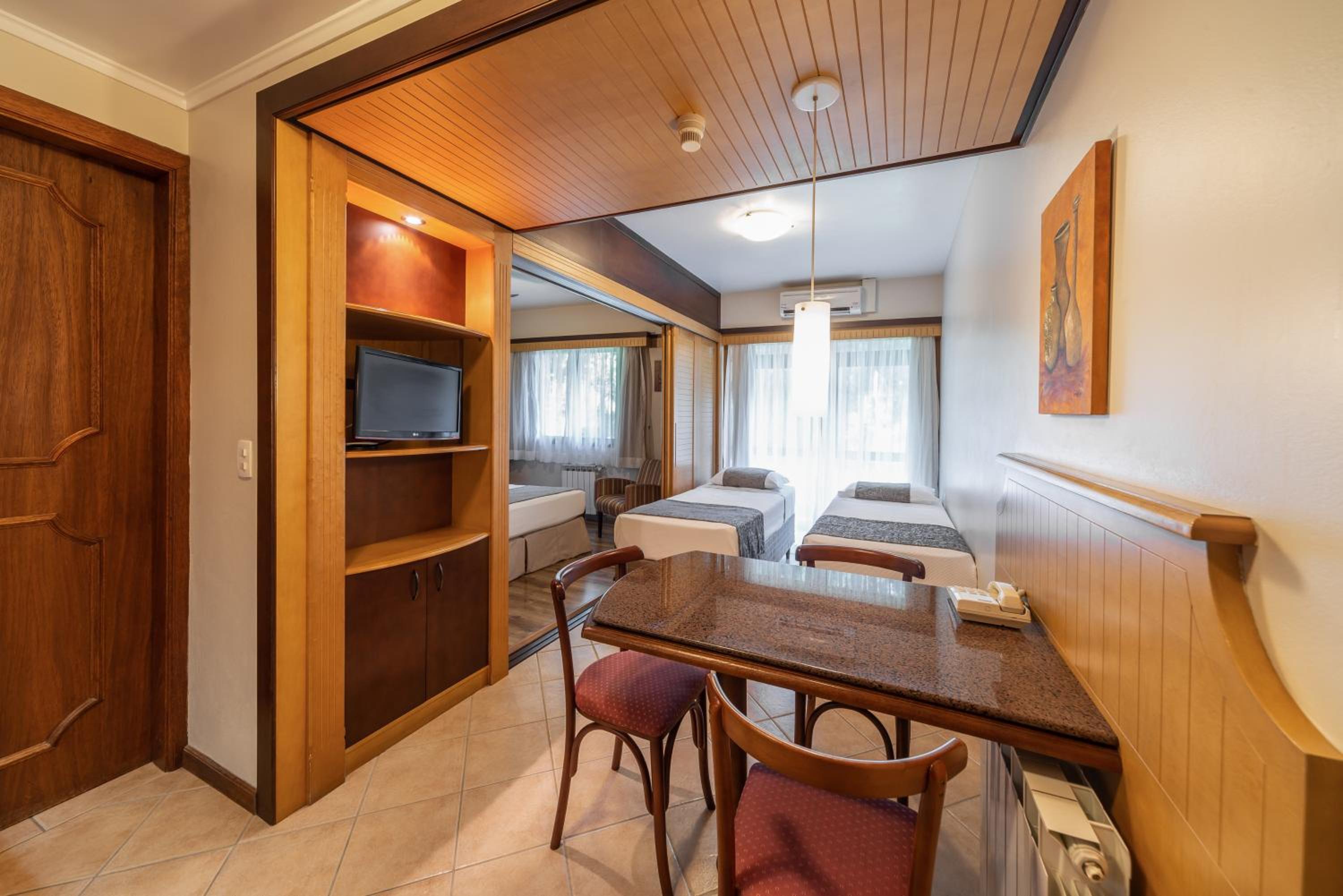 Luxury Quadruple Room - Photo 2