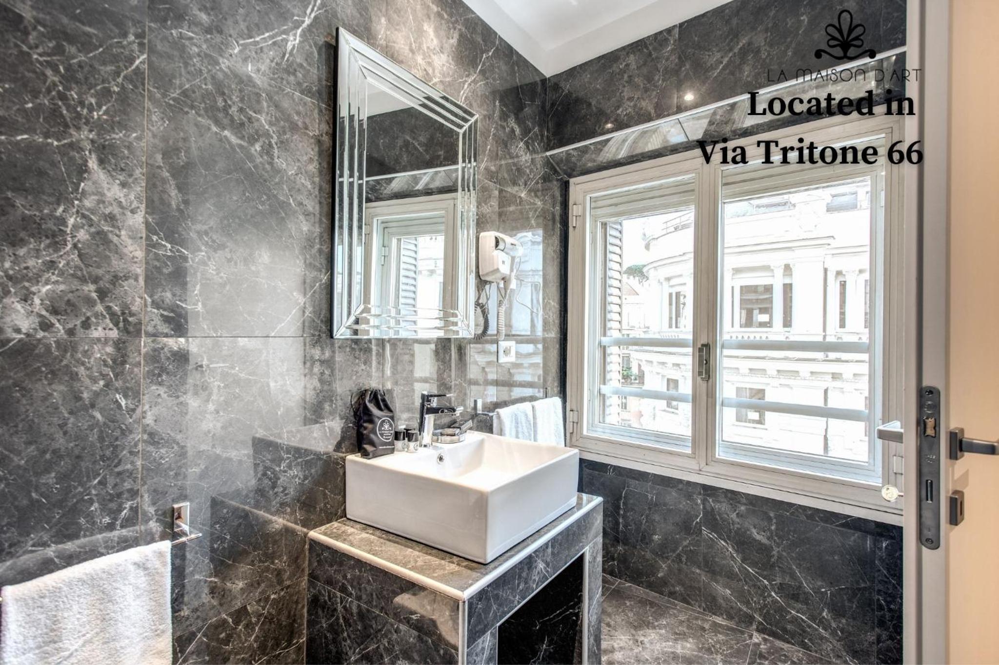Triple Room - Separate Building Via del Tritone 66 photo 2