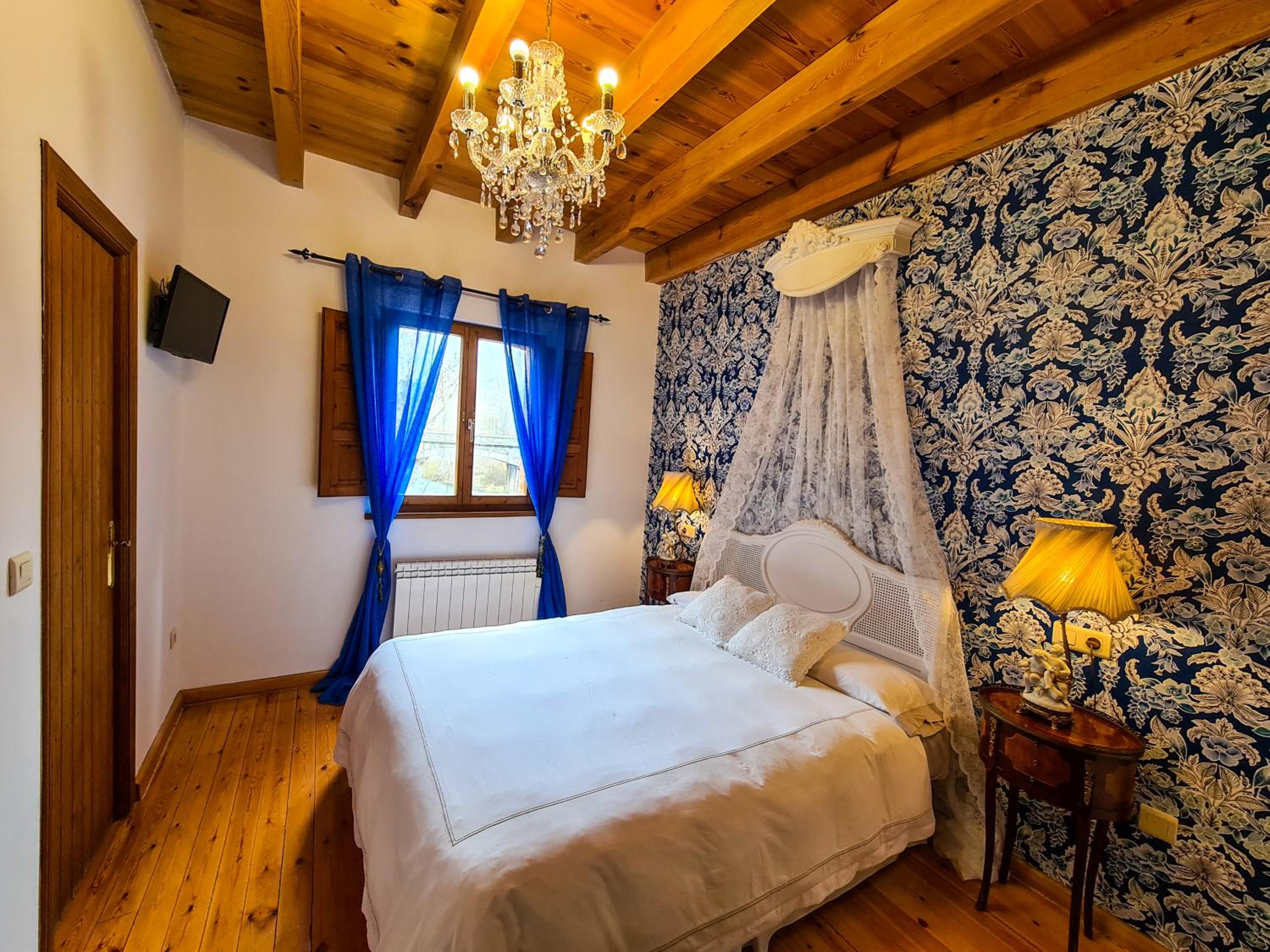 Queen Room photo 3