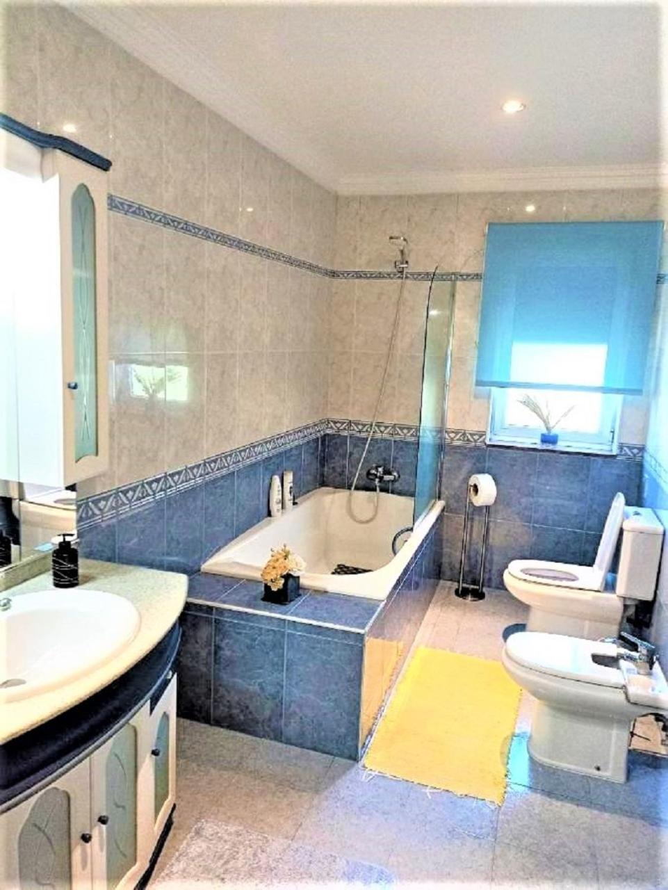 Large Double Room photo 3