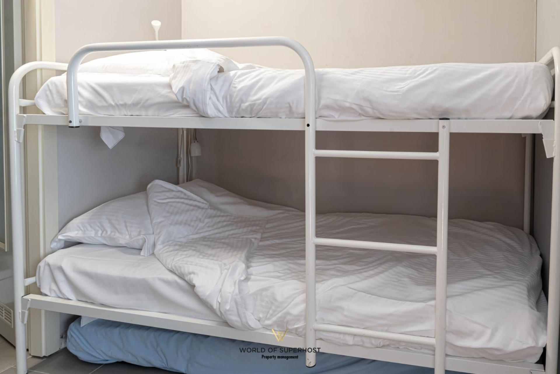 One-Bedroom Apartment - Photo 6