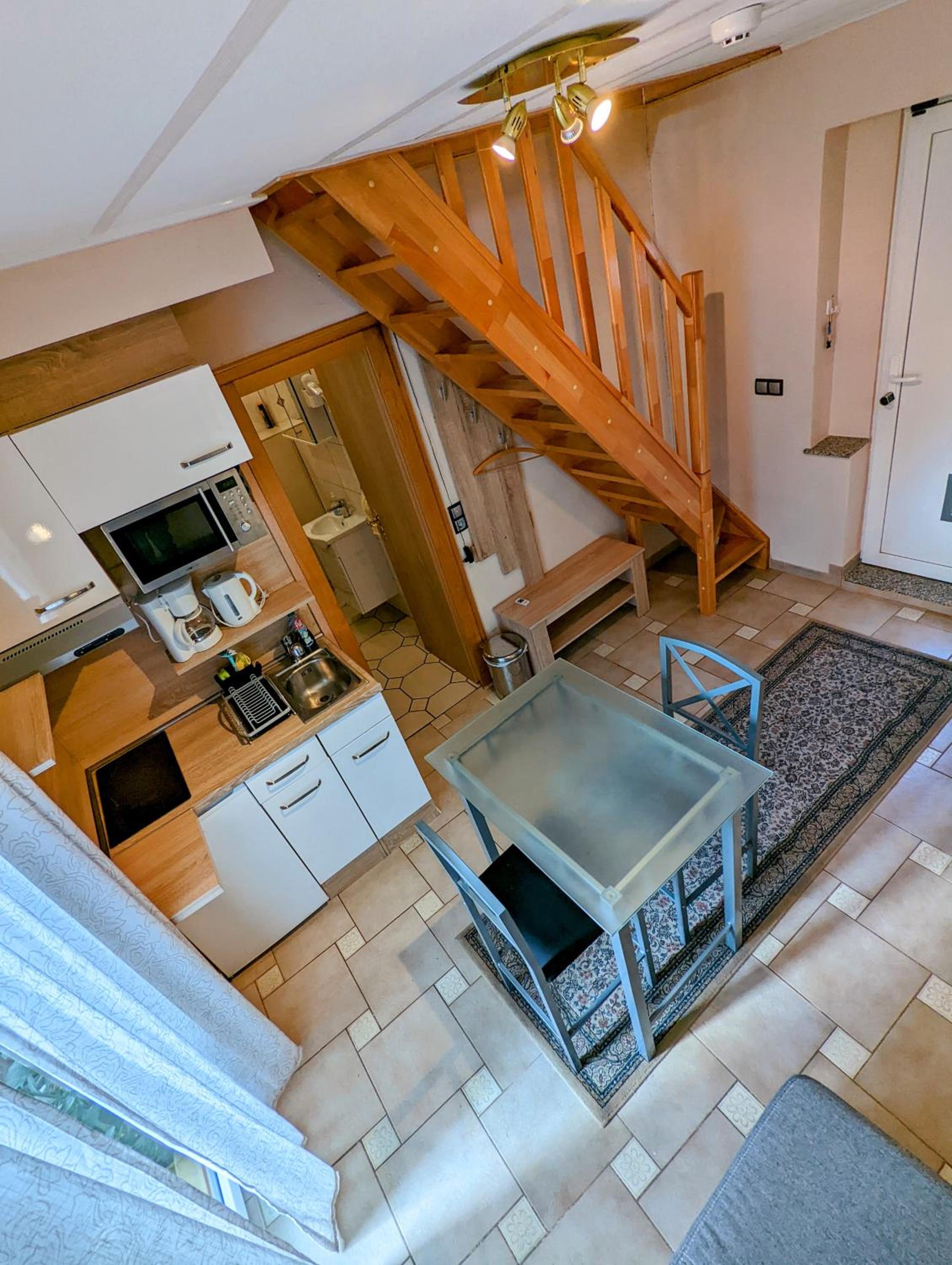 Apartment - Split Level - Photo 5