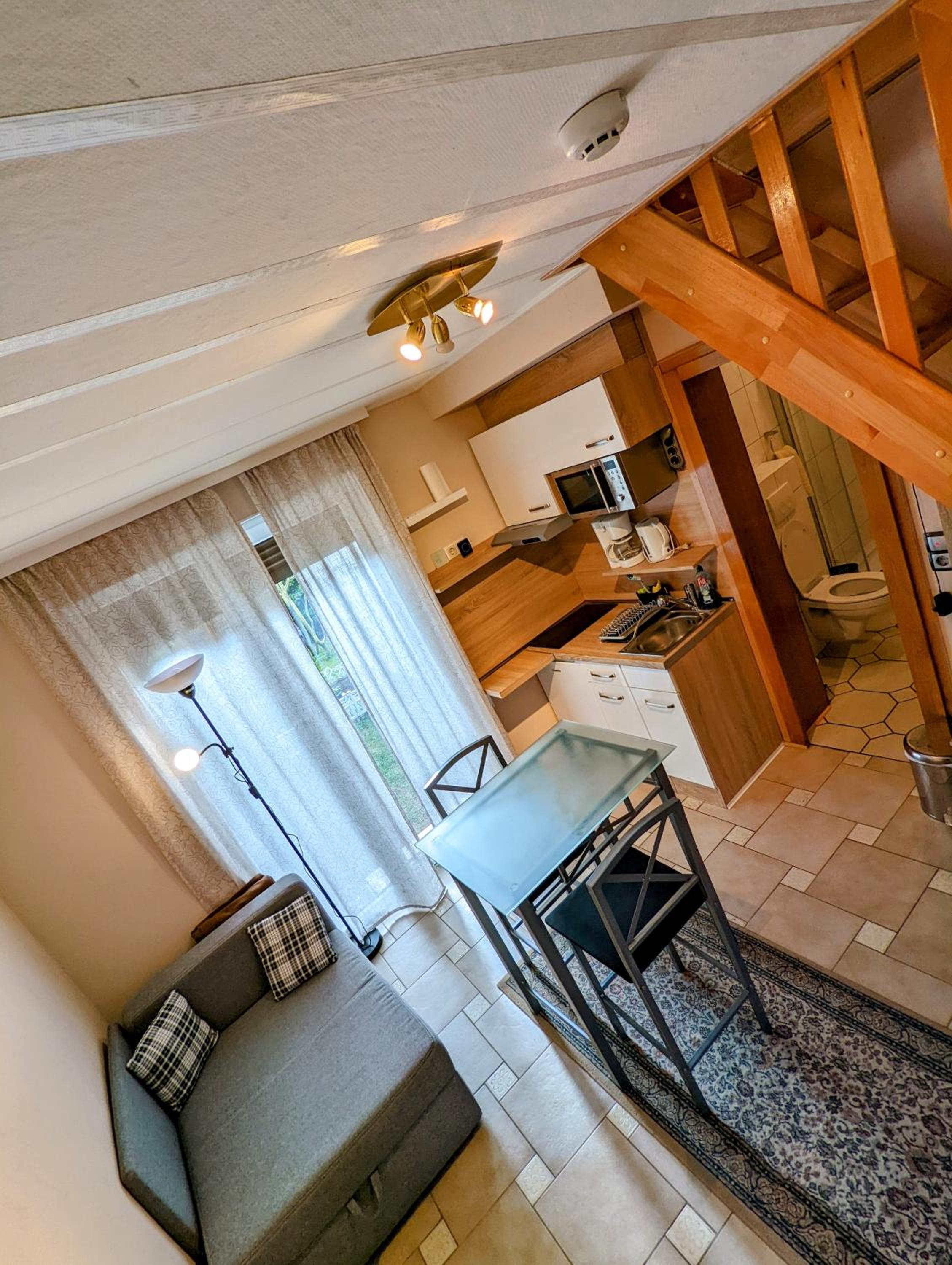 Apartment - Split Level - Photo 9