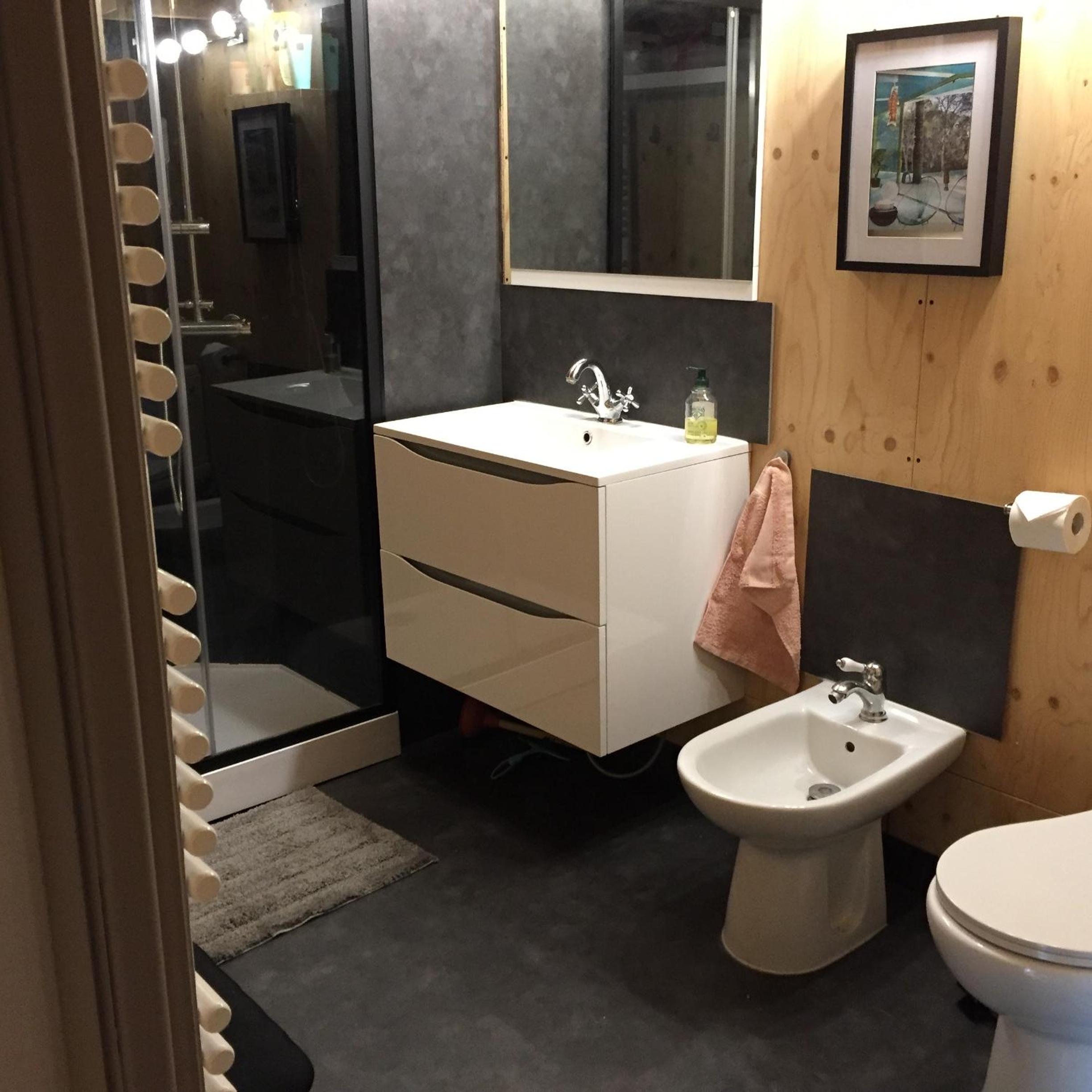 Suite - Photo 16