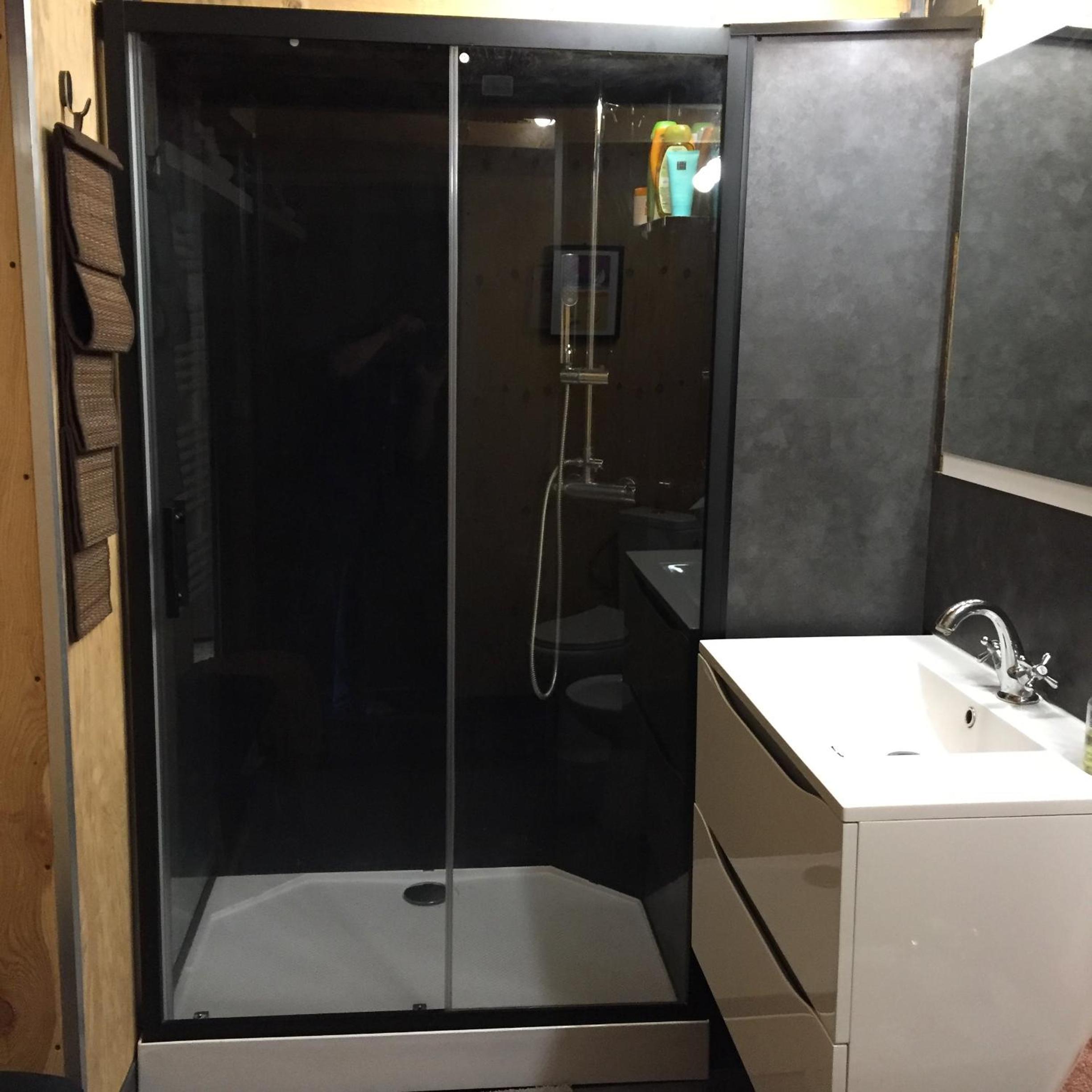 Suite - Photo 9