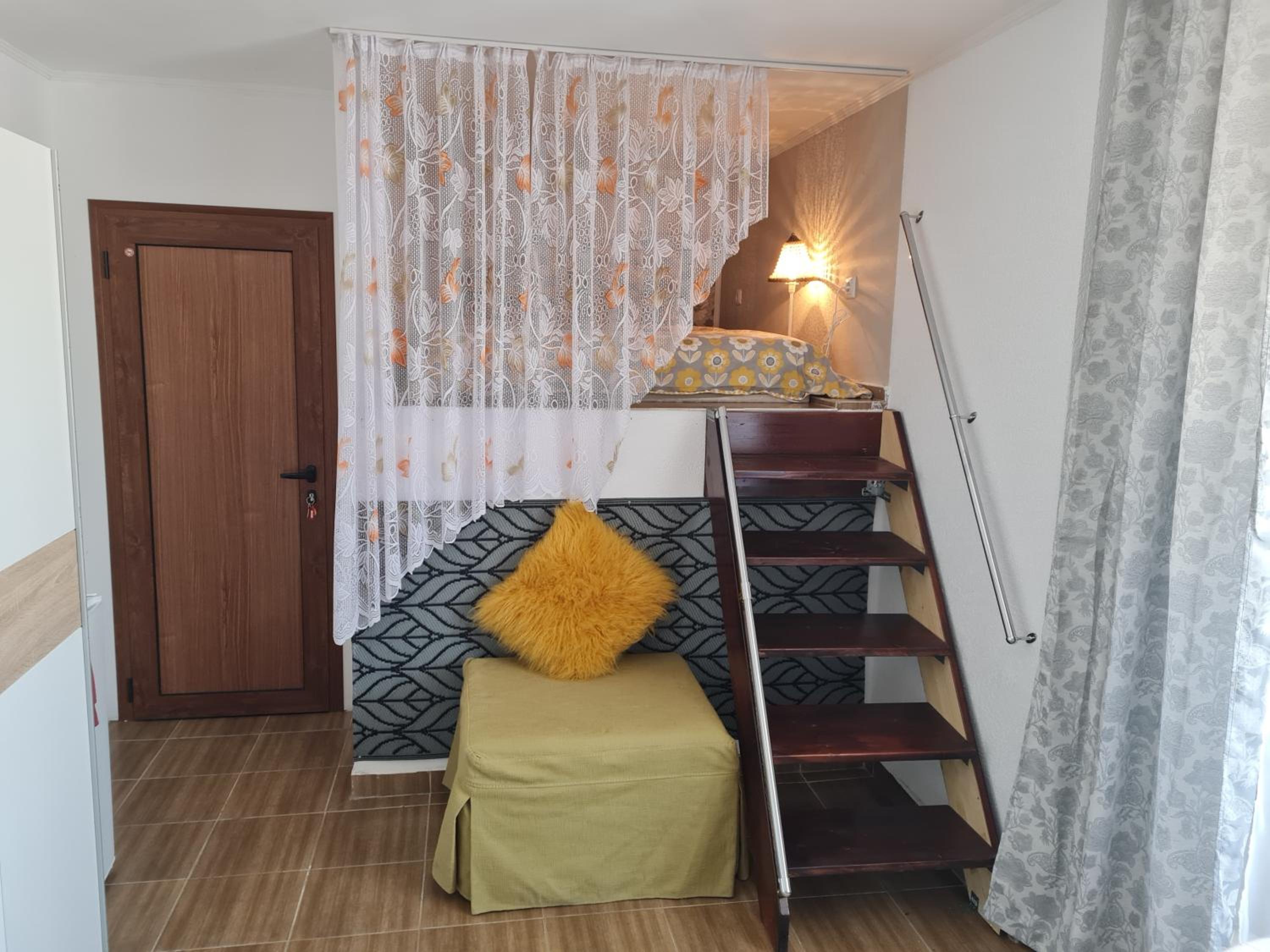 Studio Apartment photo 1
