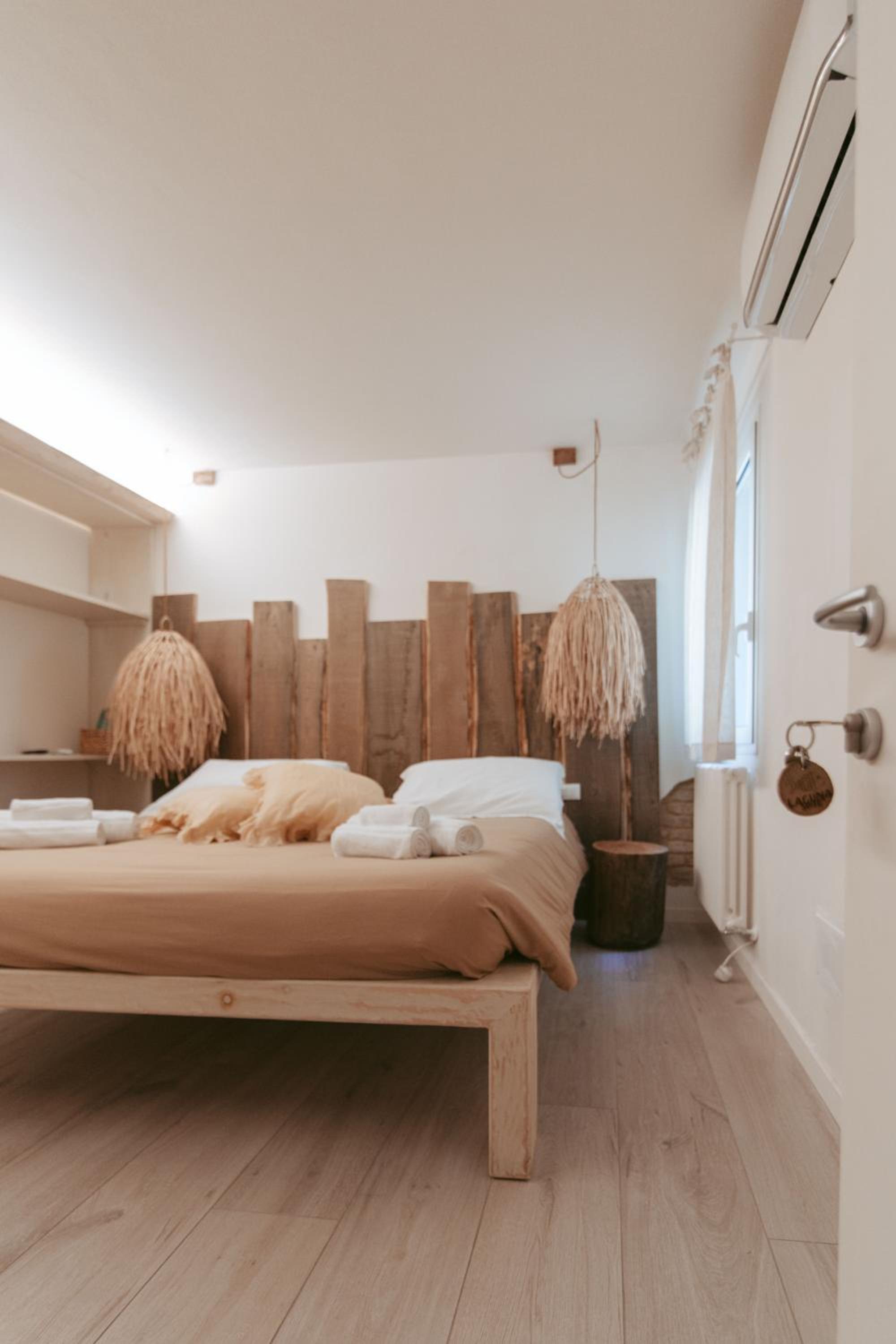 Double Room with Private Bathroom - Photo 5