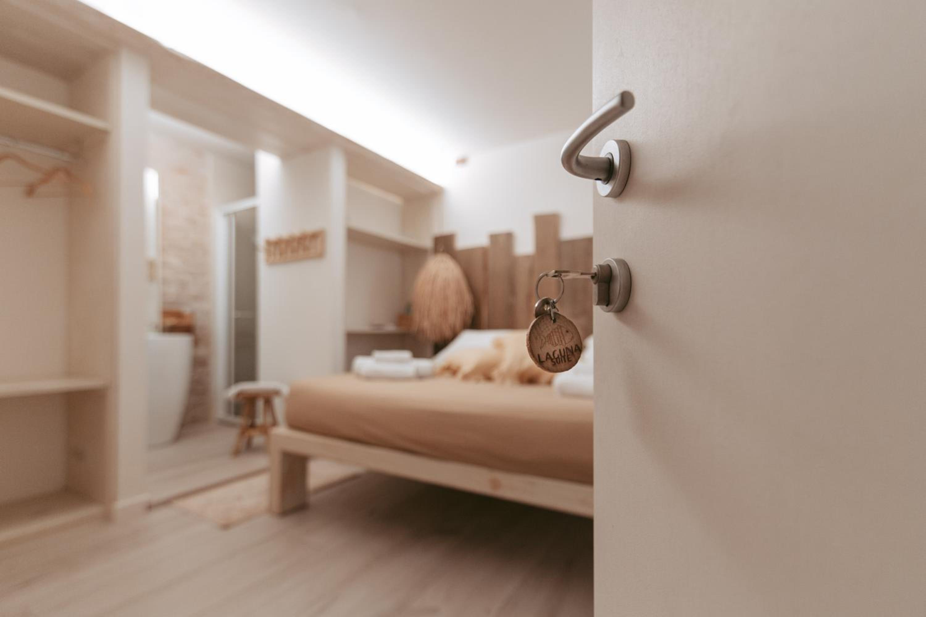 Double Room with Private Bathroom - Photo 3