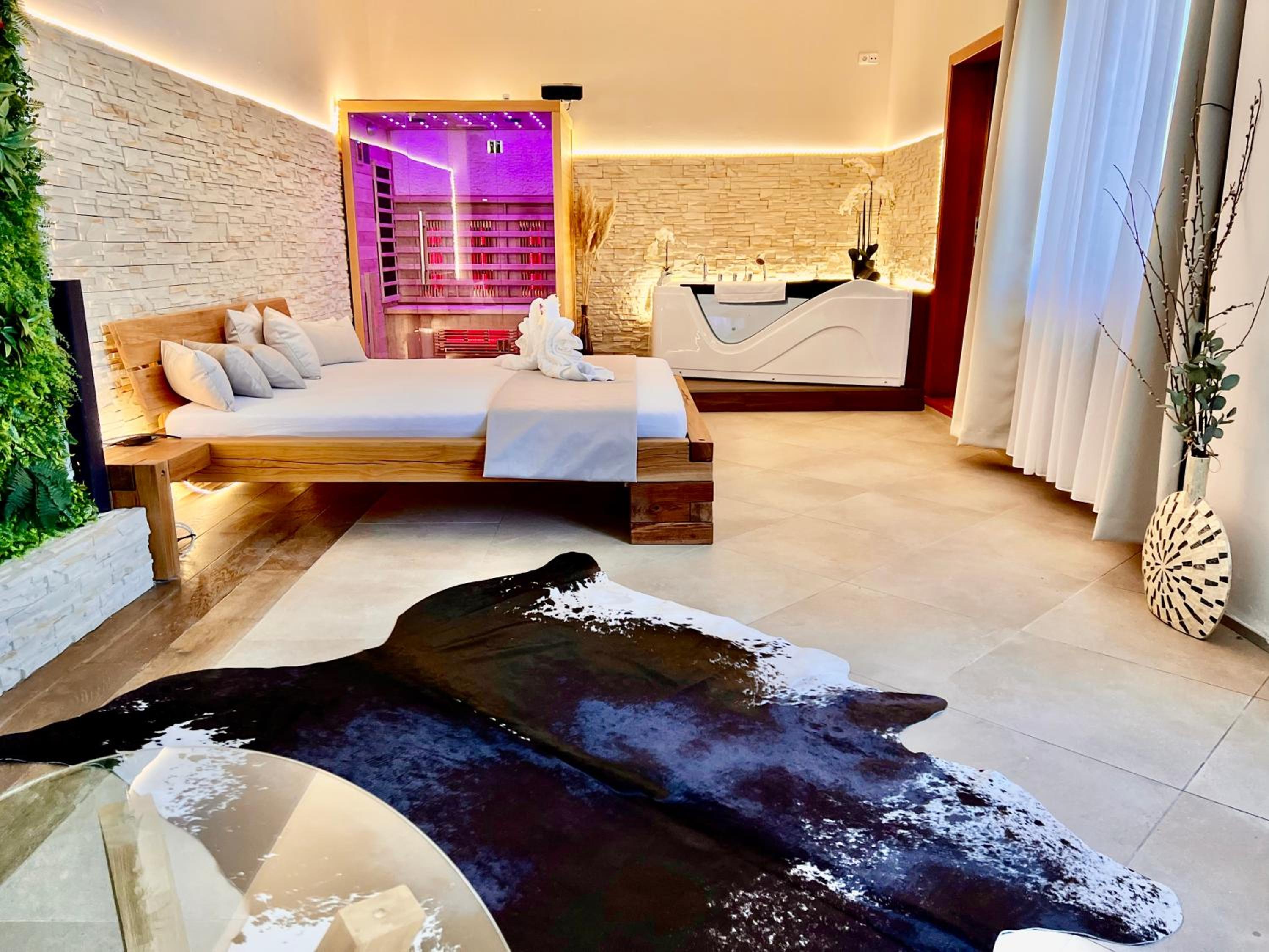 King Suite with Spa Bath
