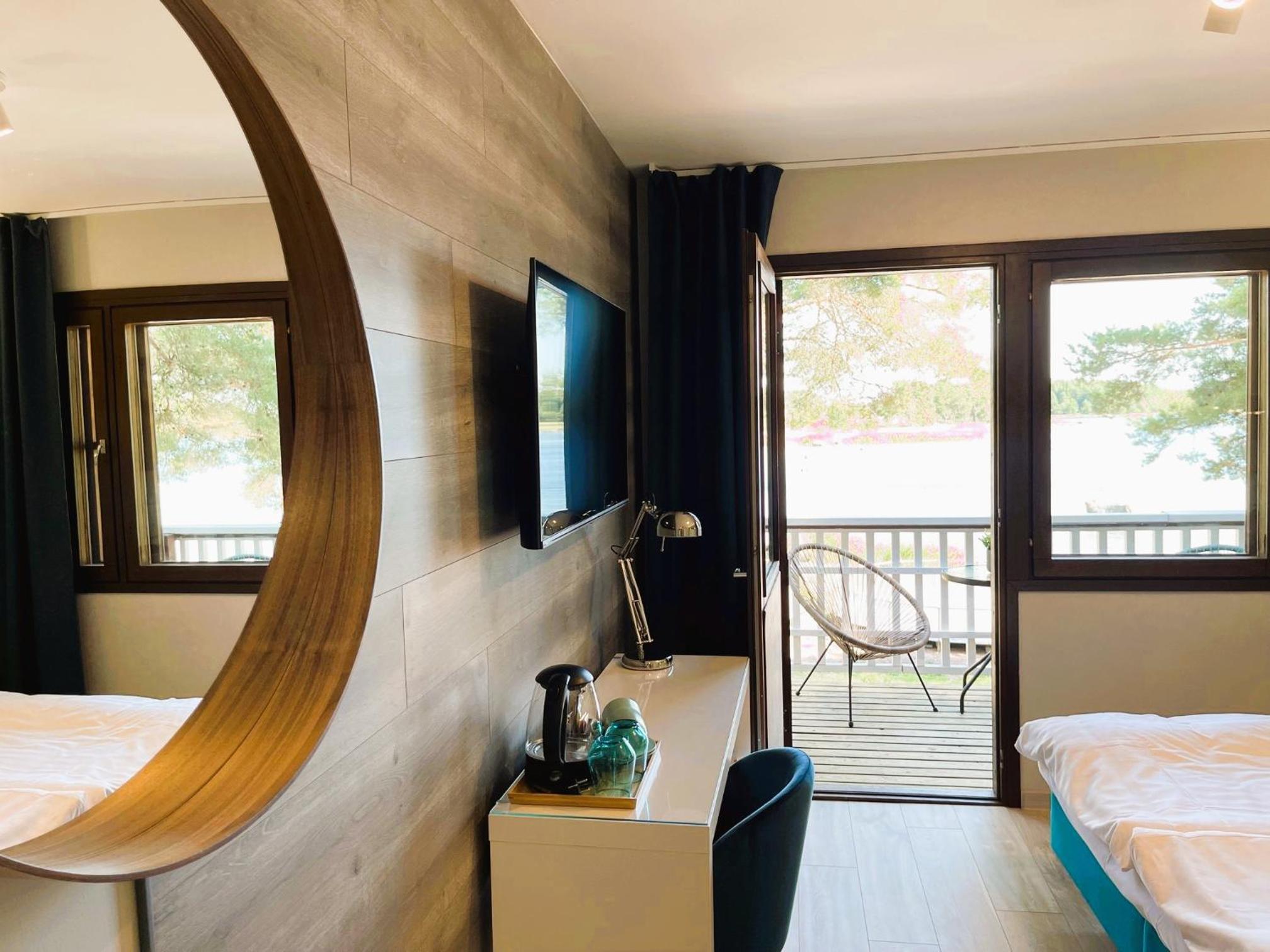 Sea View Room with Balcony - Photo 1