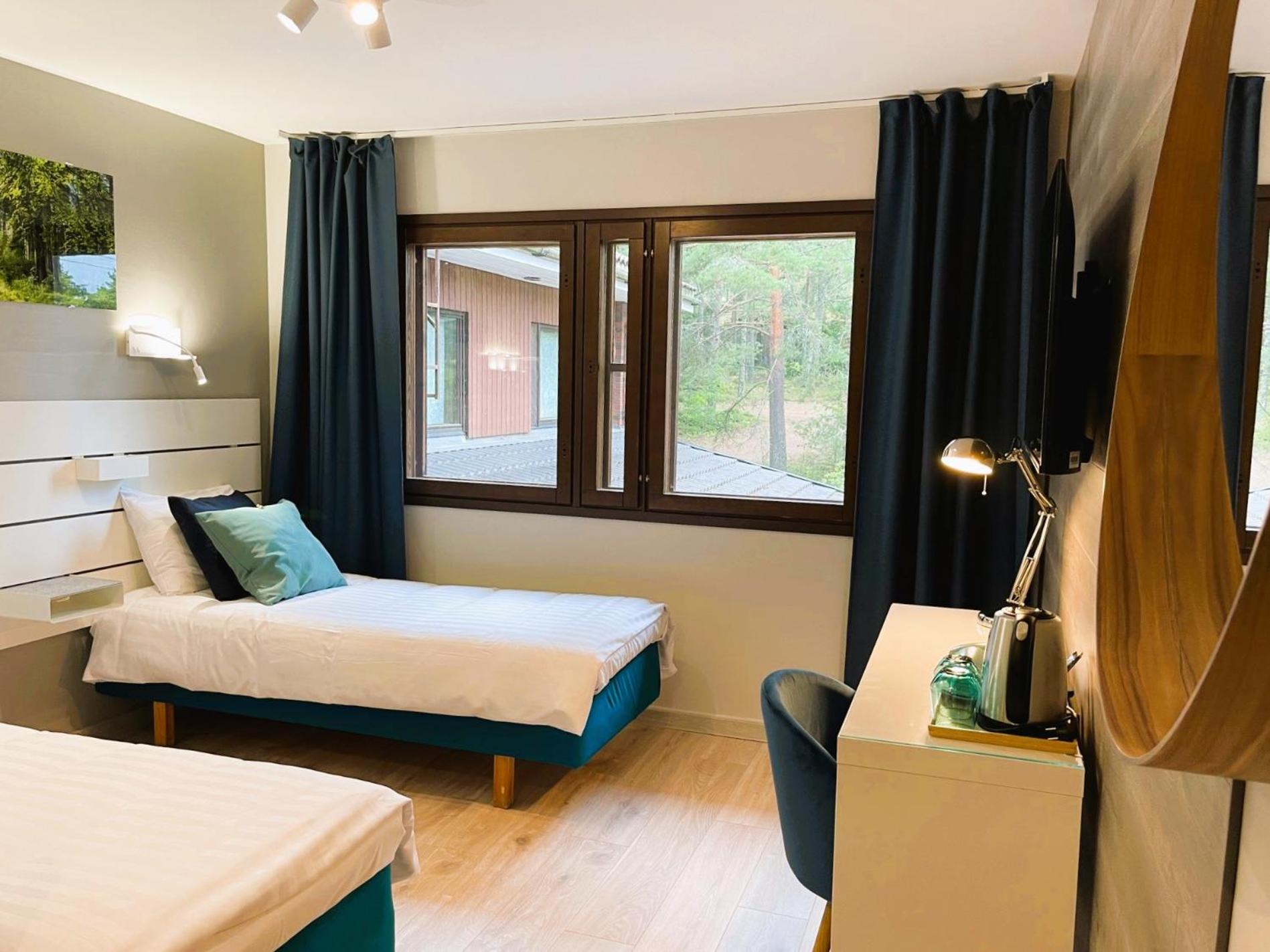 Forest View Room with Balcony - Photo 8